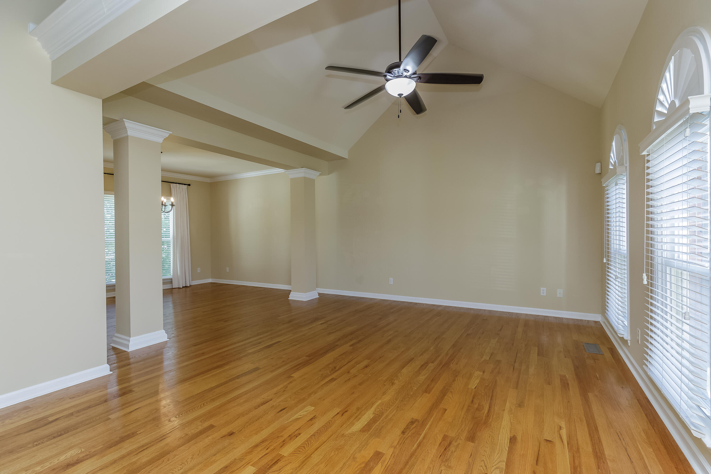 28 N Links Drive
