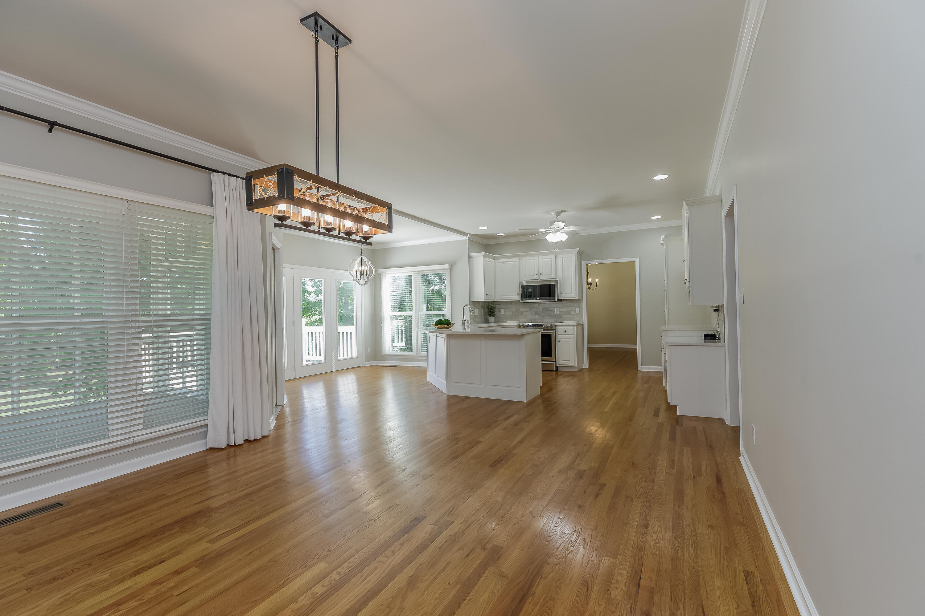 28 N Links Drive