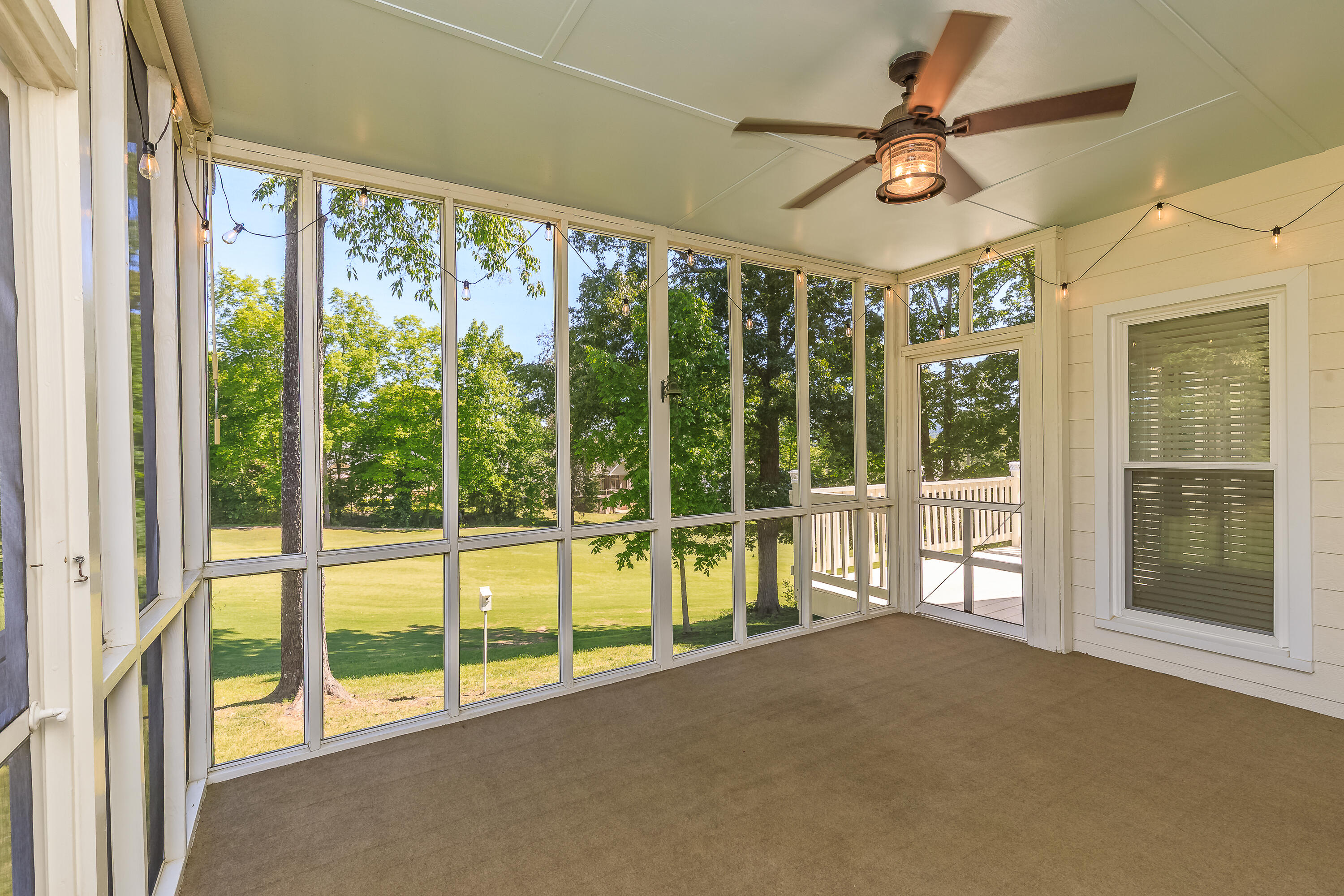 28 N Links Drive