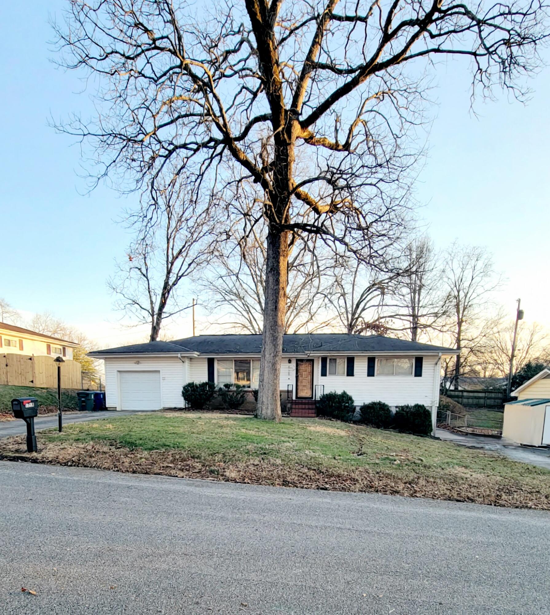 1218 Cranbrook Drive