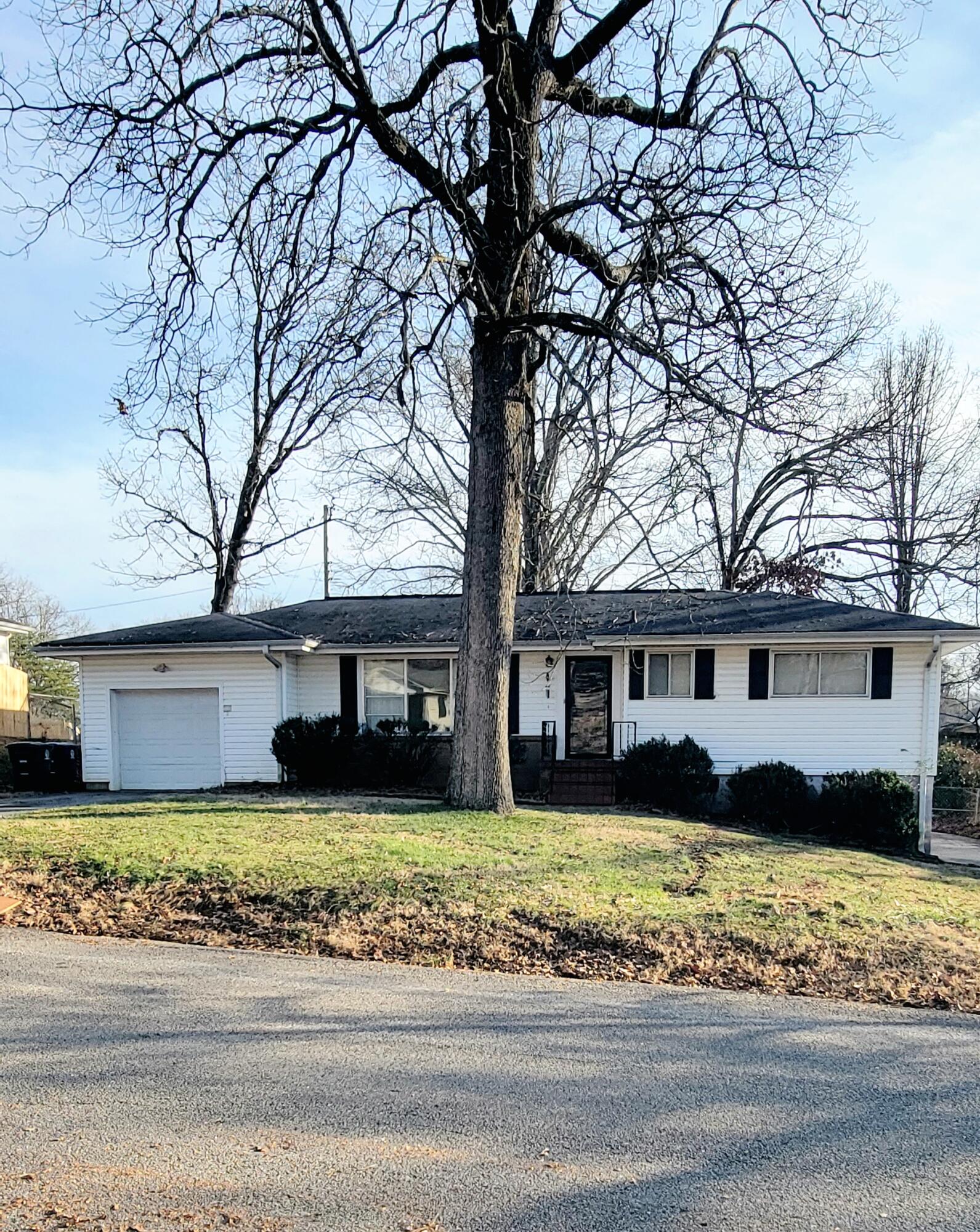 1218 Cranbrook Drive