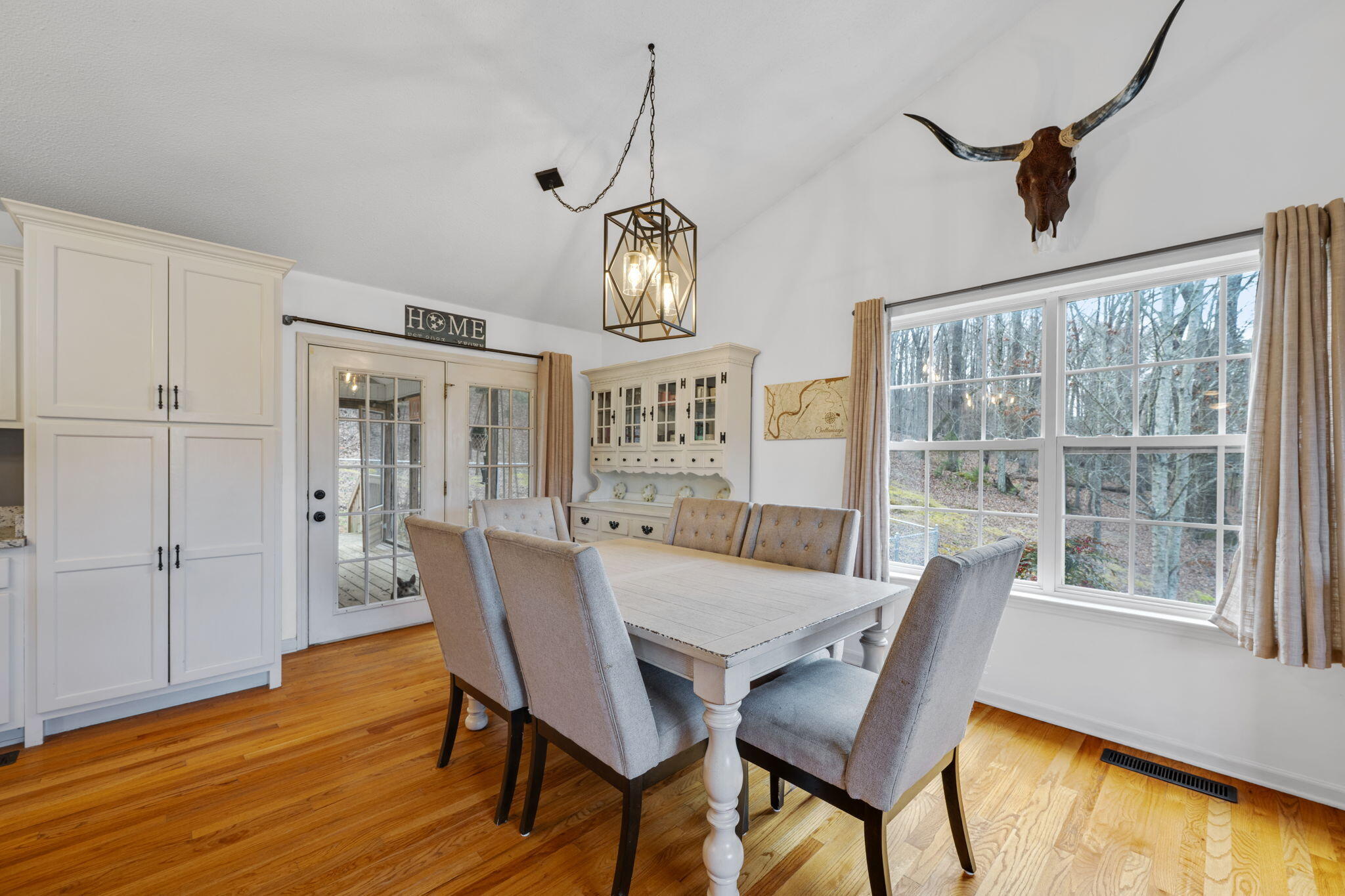 10464 Card Road