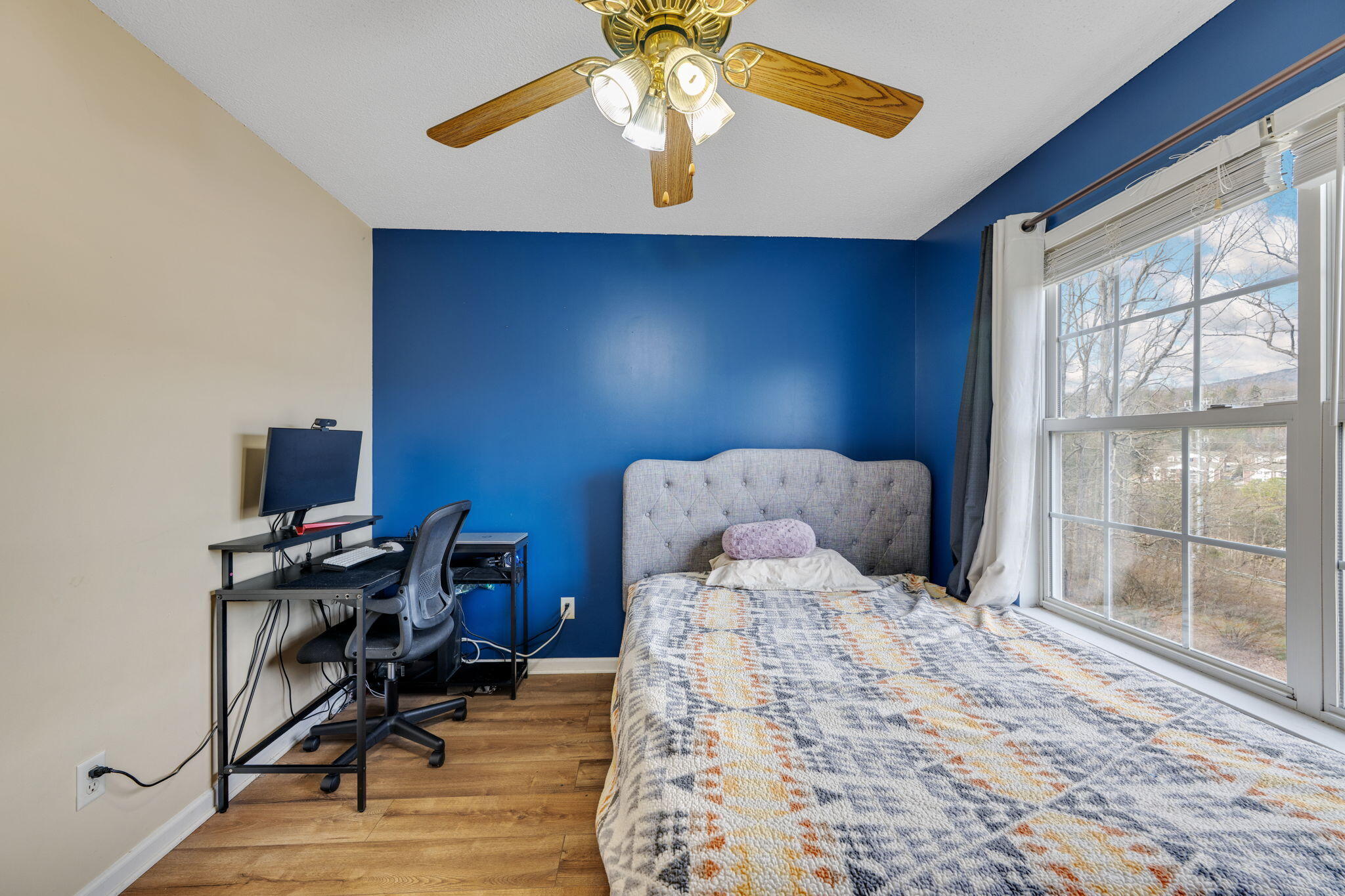 10464 Card Road