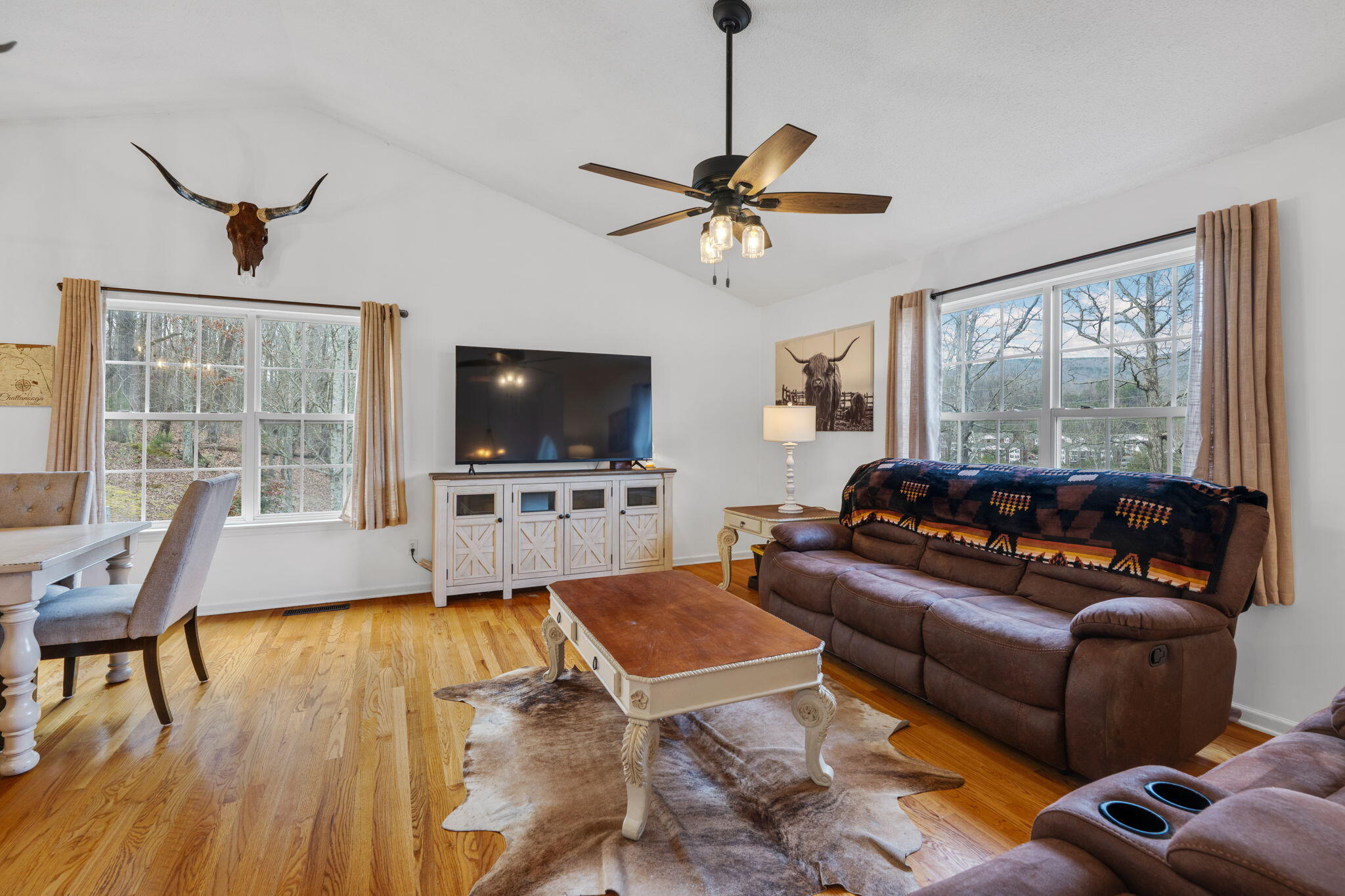 10464 Card Road