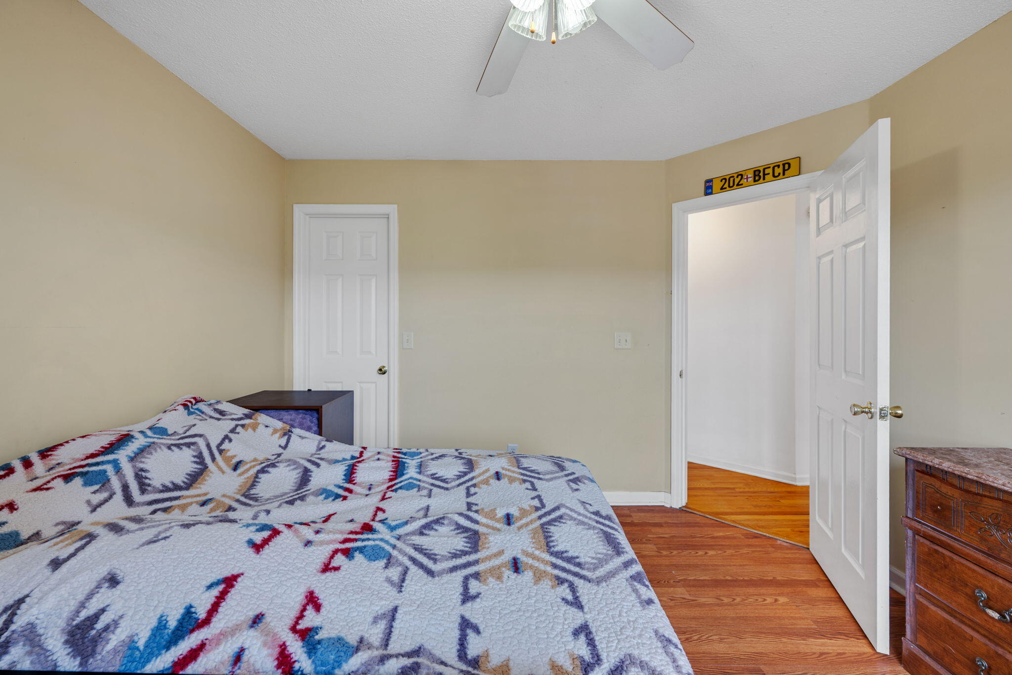 10464 Card Road