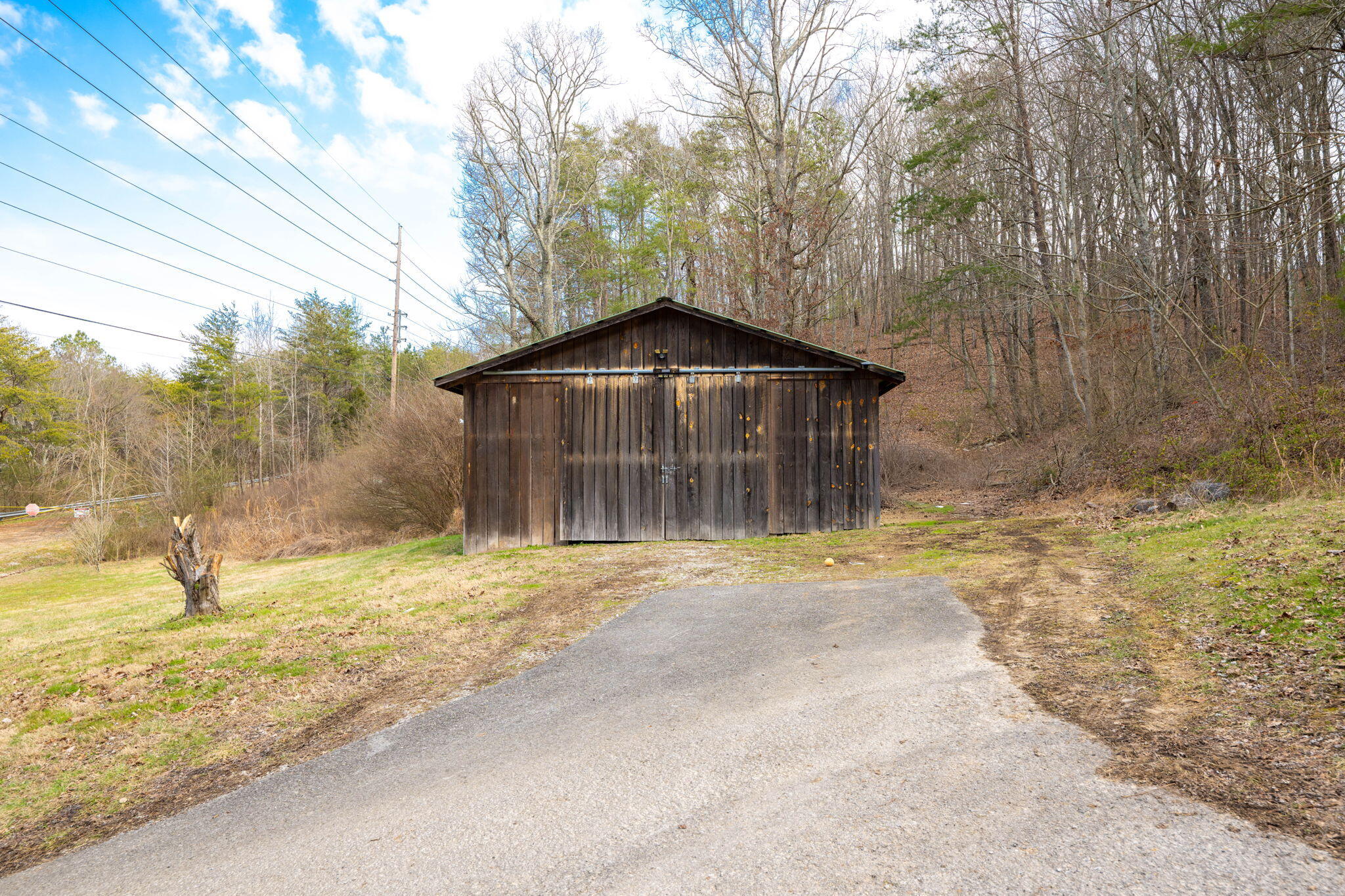 10464 Card Road