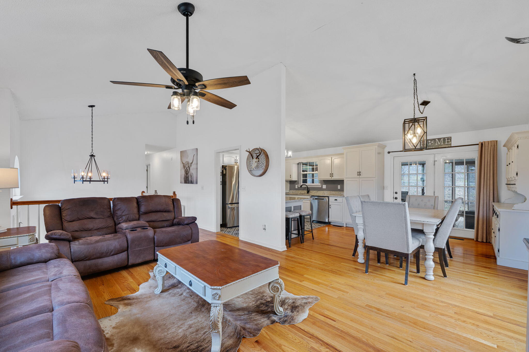 10464 Card Road