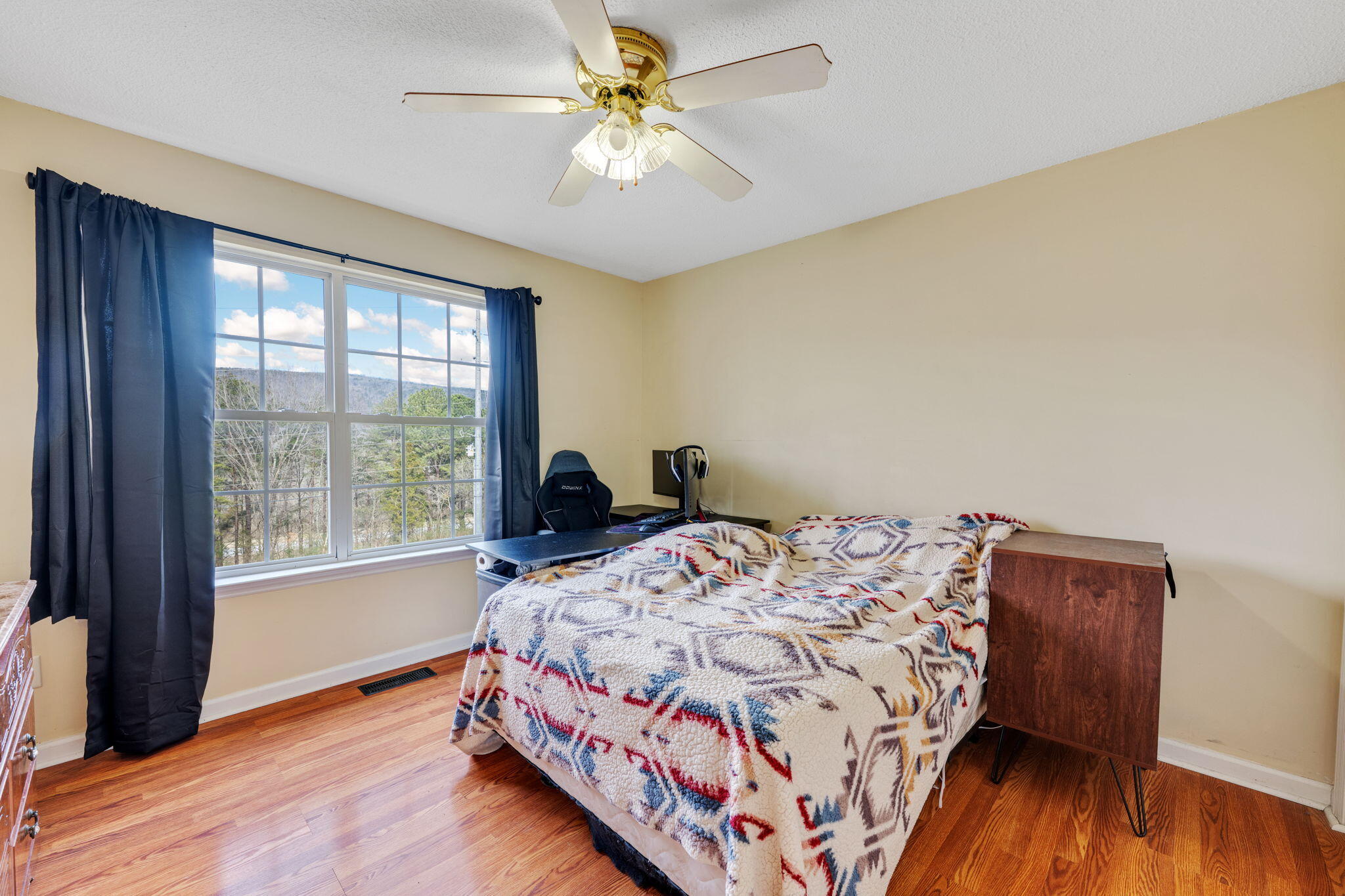 10464 Card Road