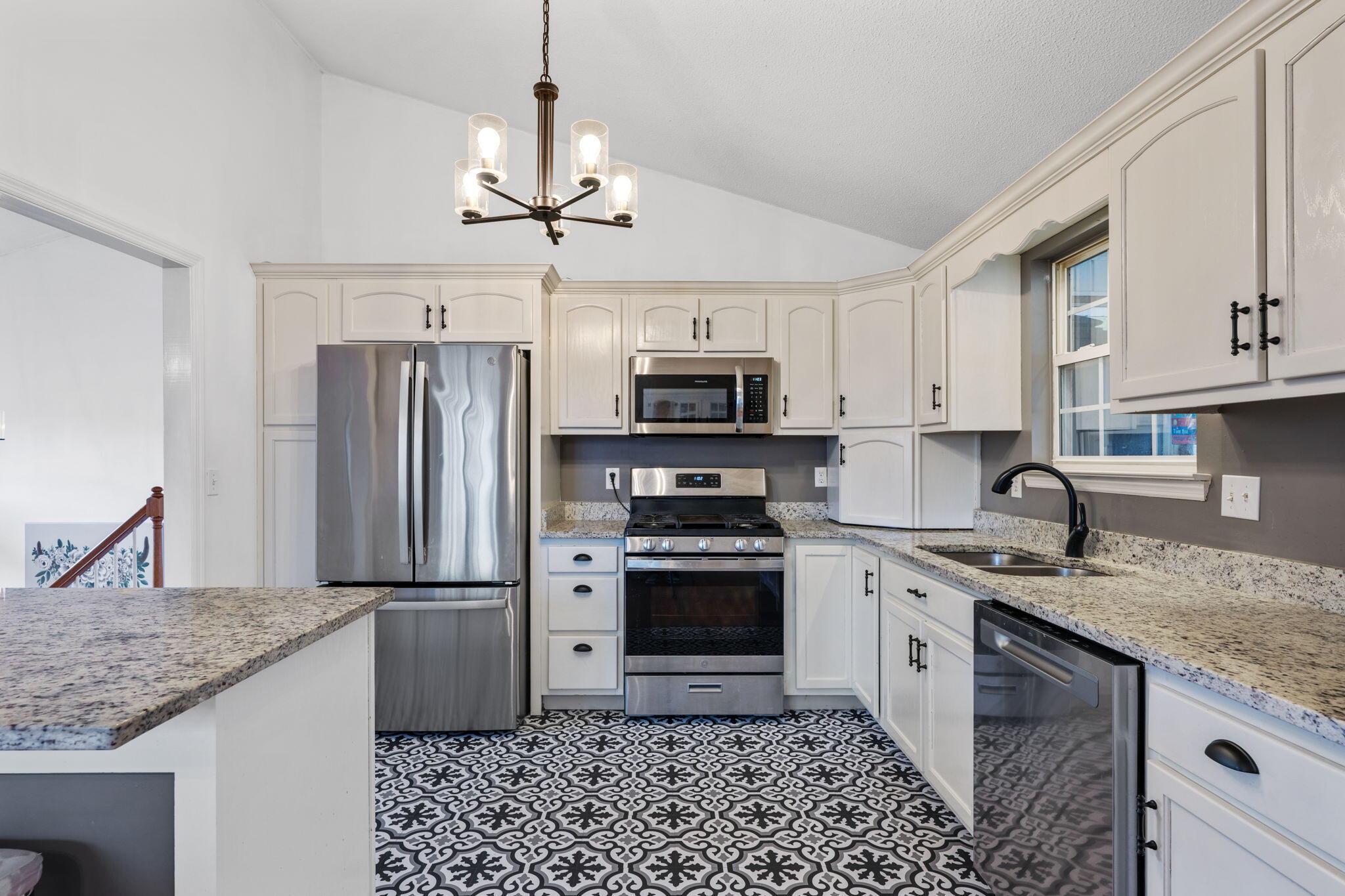10464 Card Road