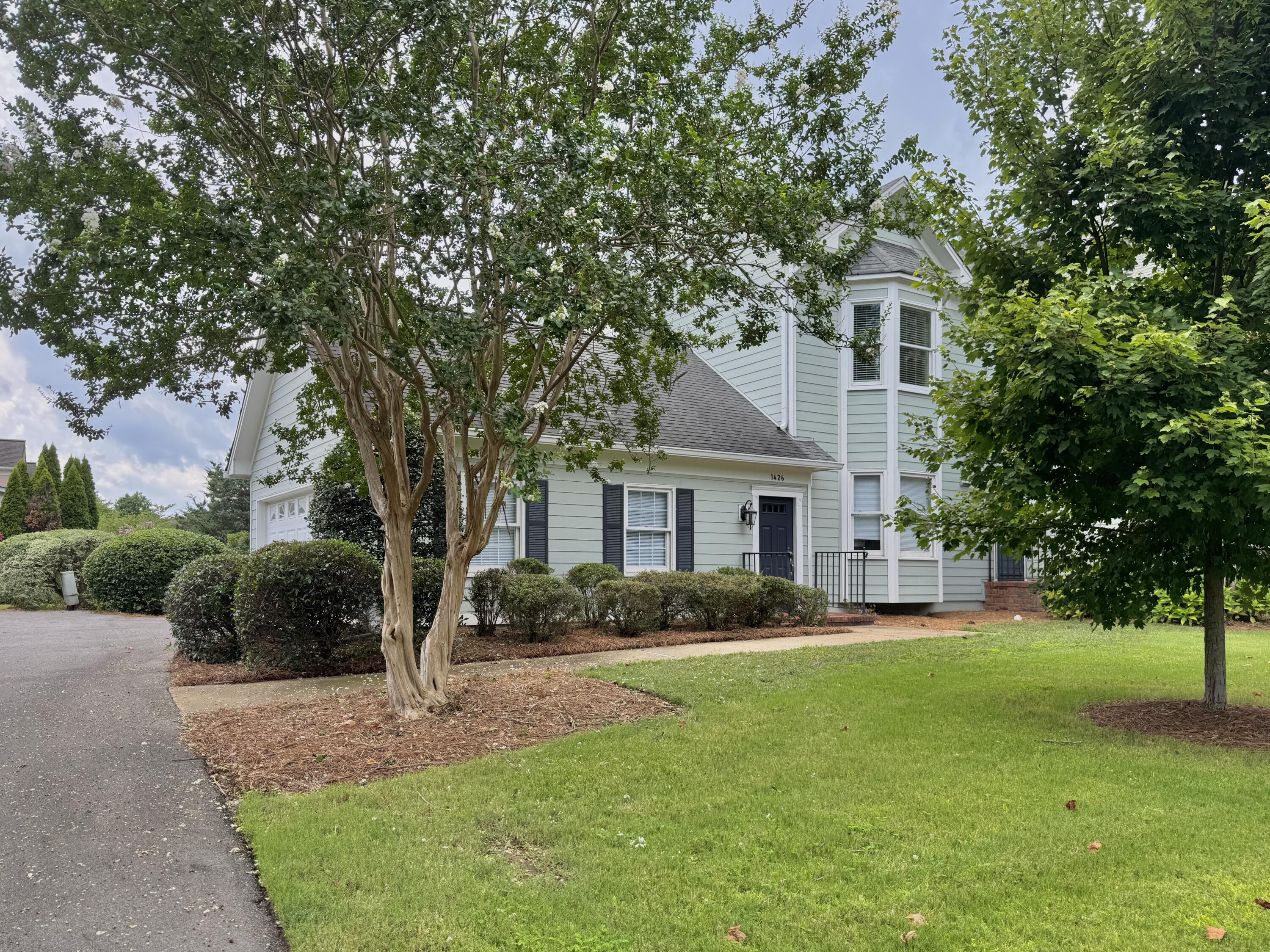 1426 Heritage Landing Drive