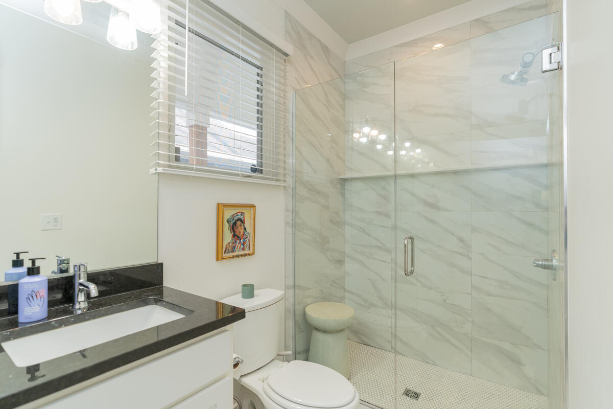 1222 S Lyerly Street