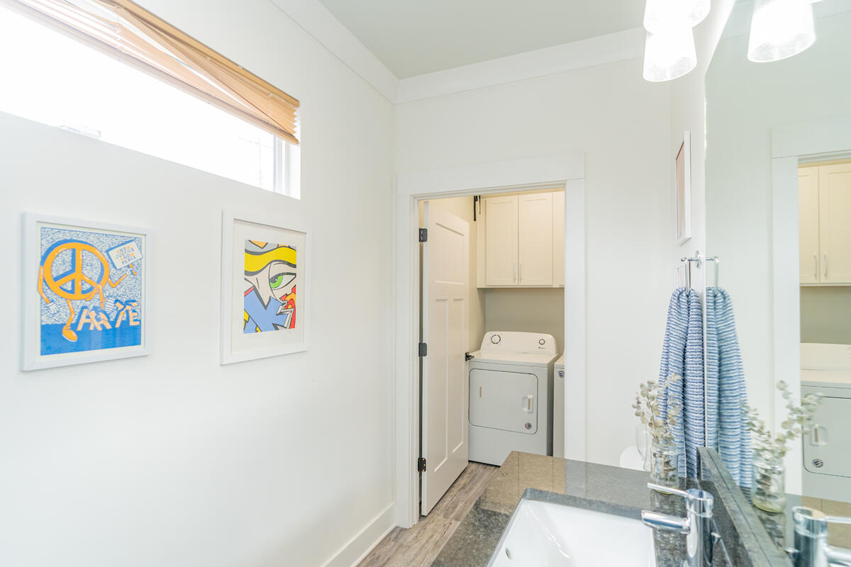 1222 S Lyerly Street