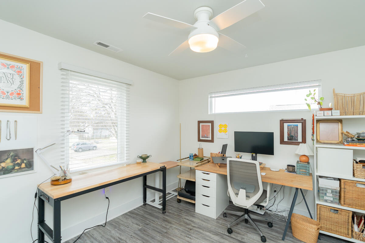 1222 S Lyerly Street