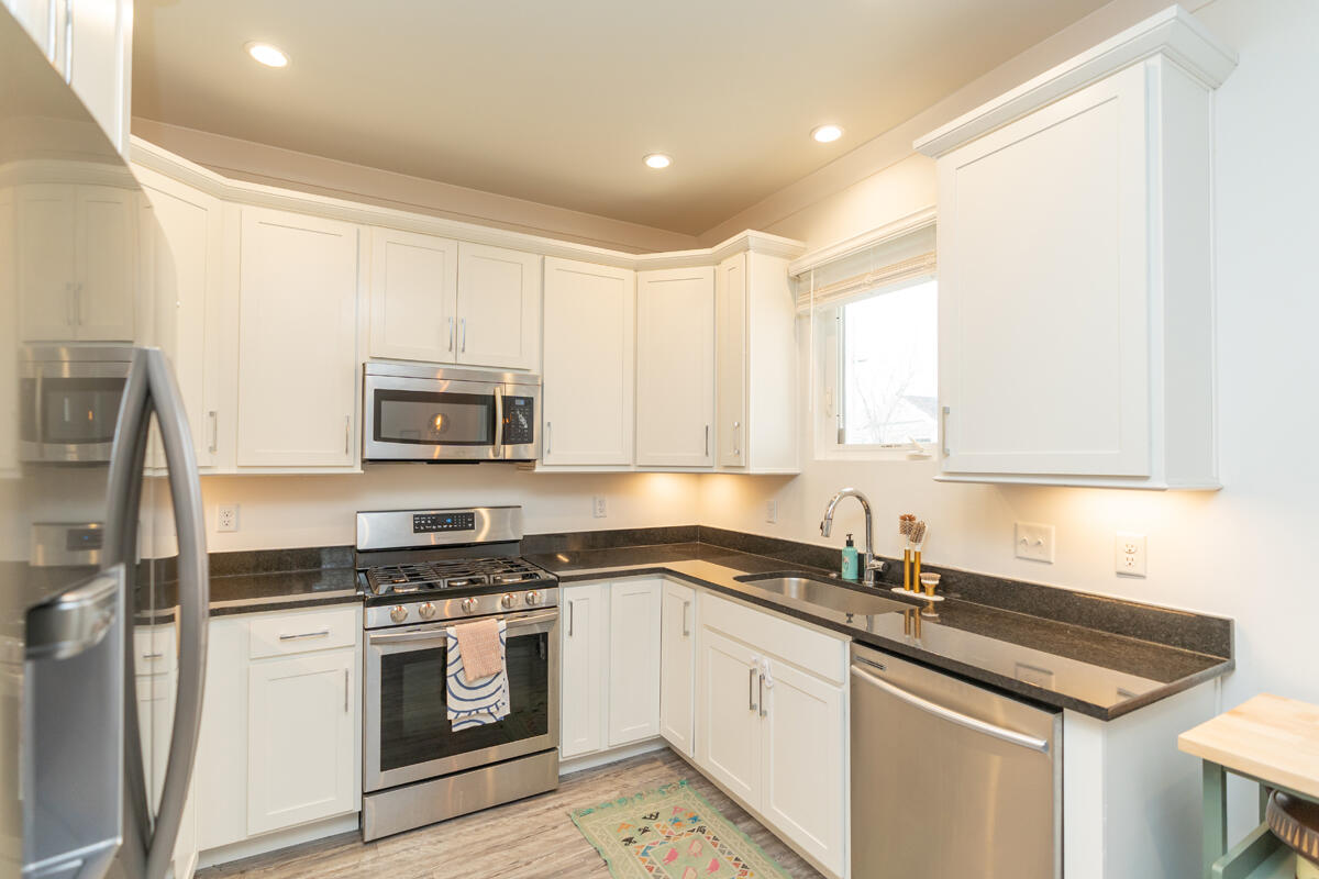 1222 S Lyerly Street