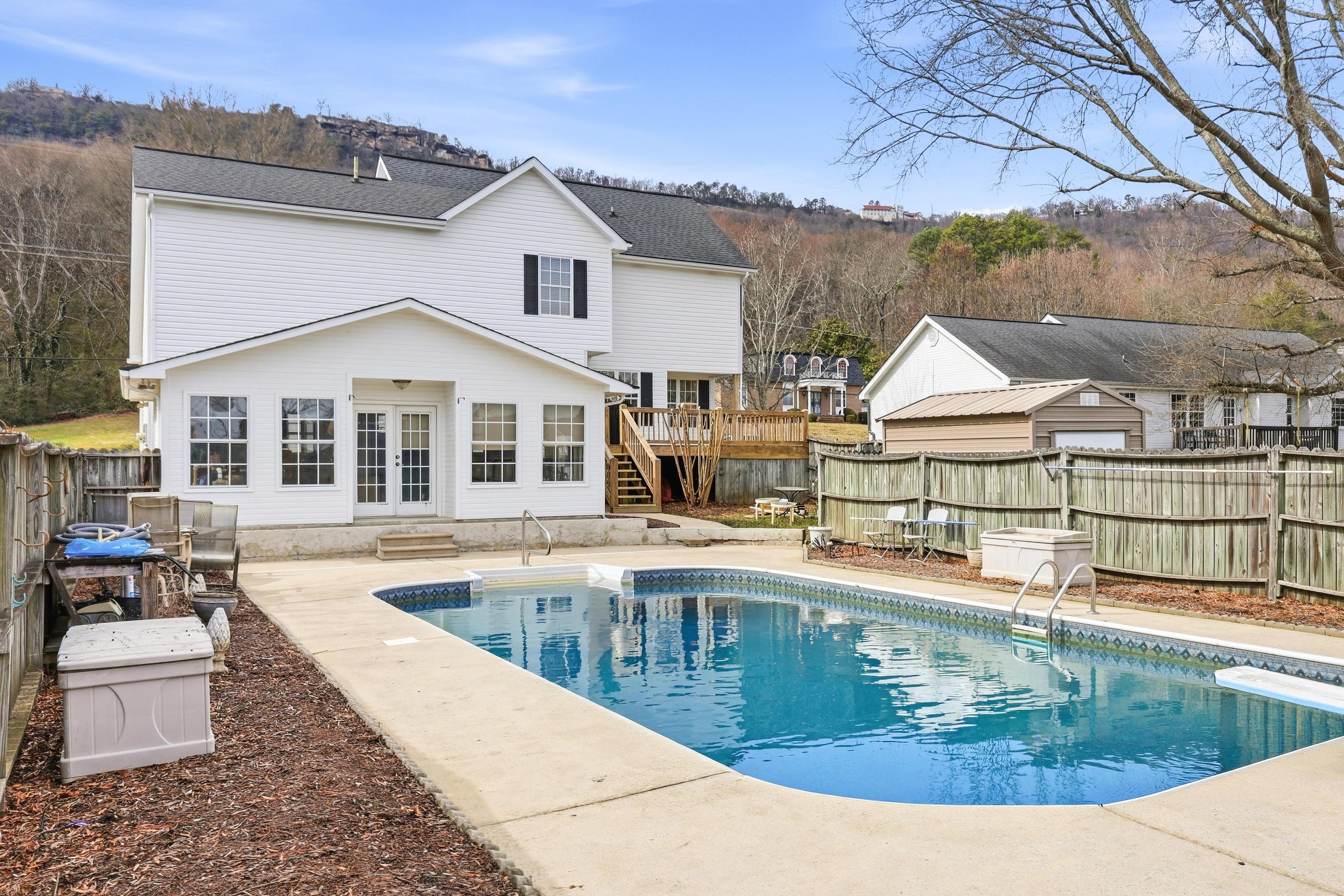 759 Chattanooga Valley Road