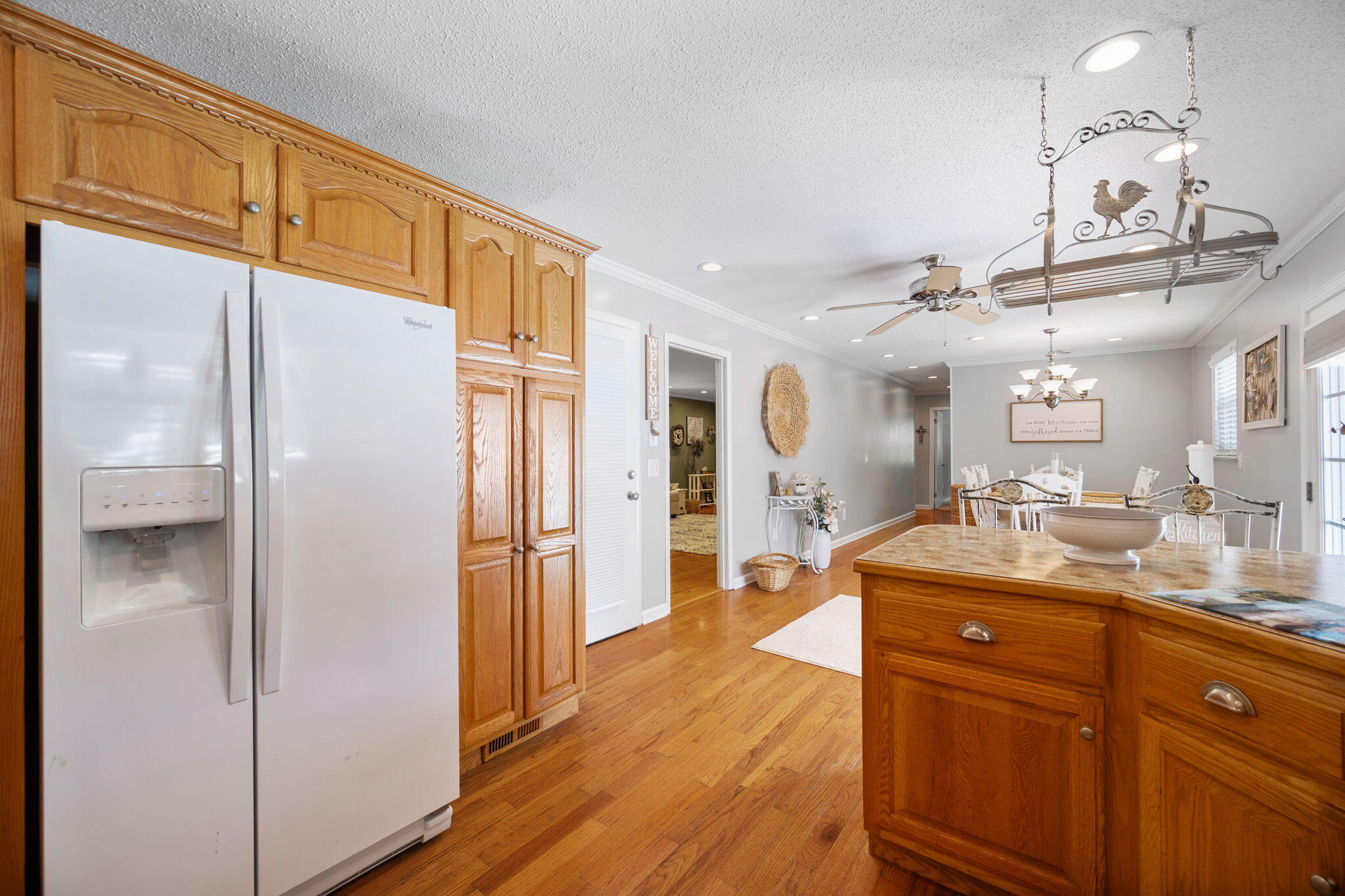 301 Clebourne Avenue