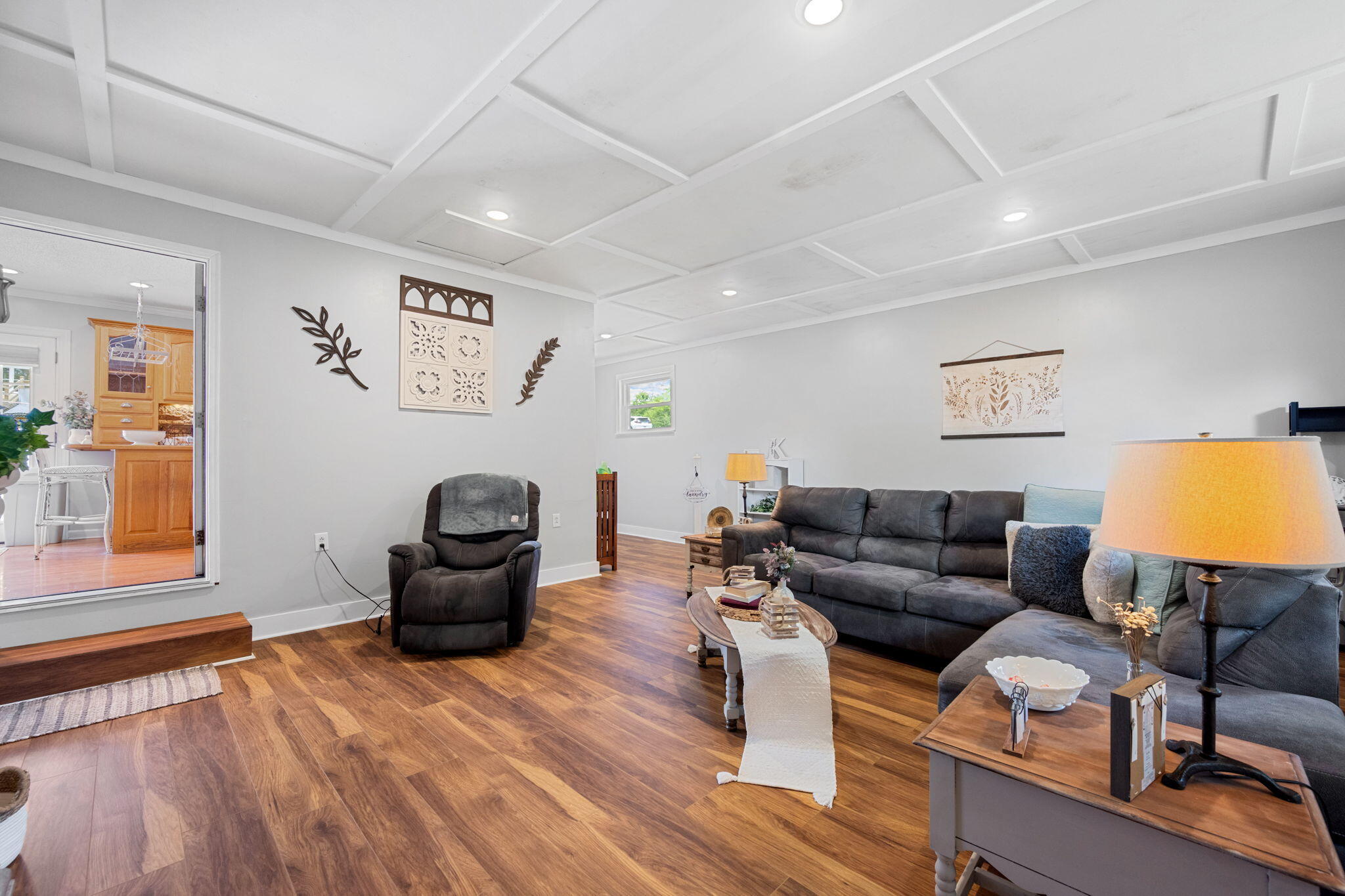 301 Clebourne Avenue