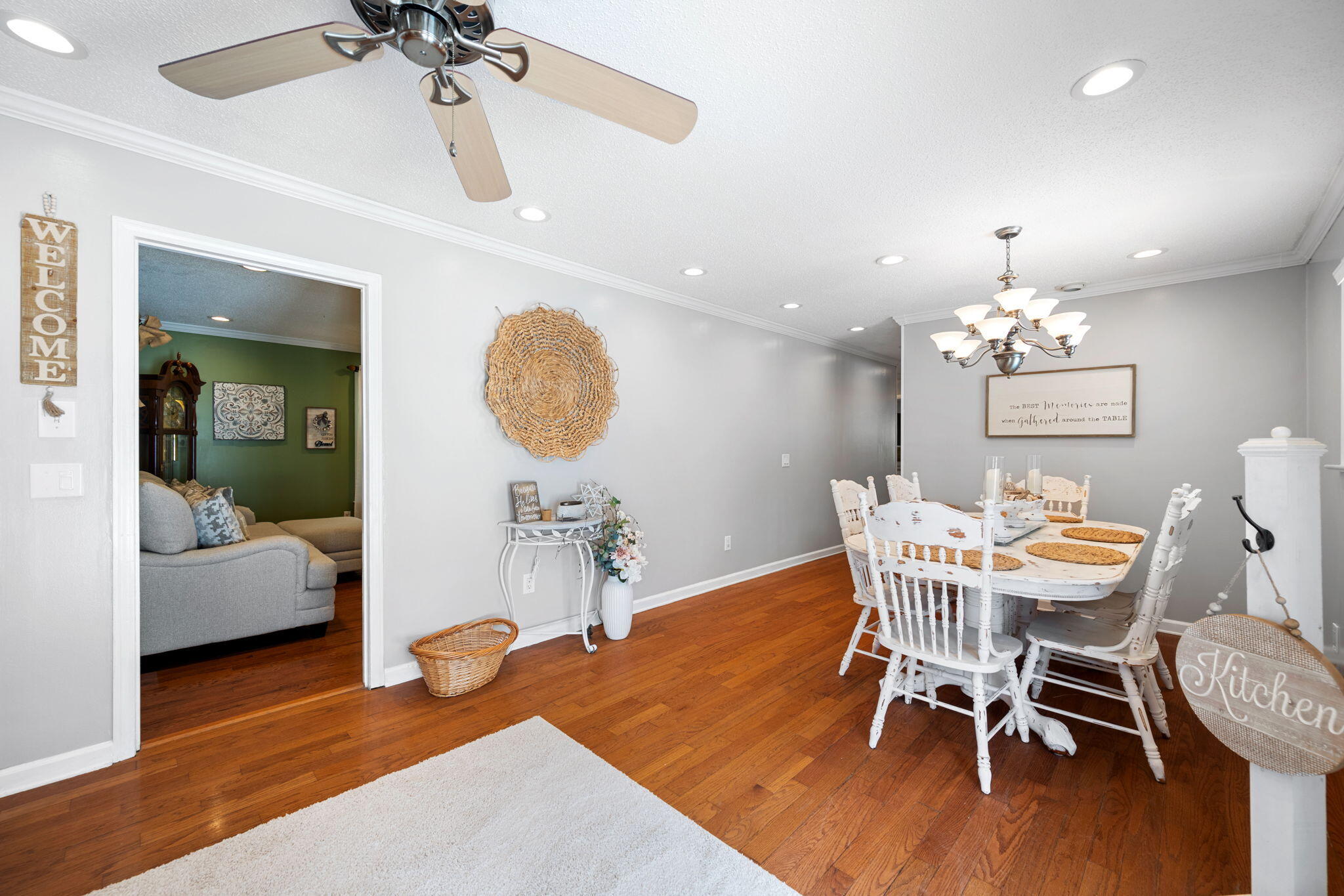 301 Clebourne Avenue