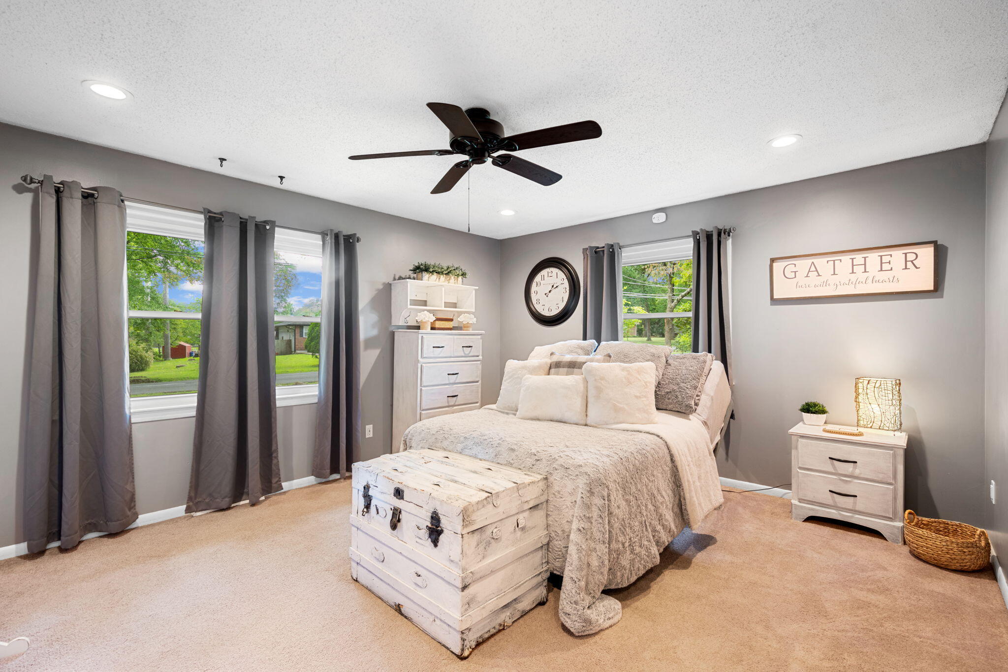 301 Clebourne Avenue