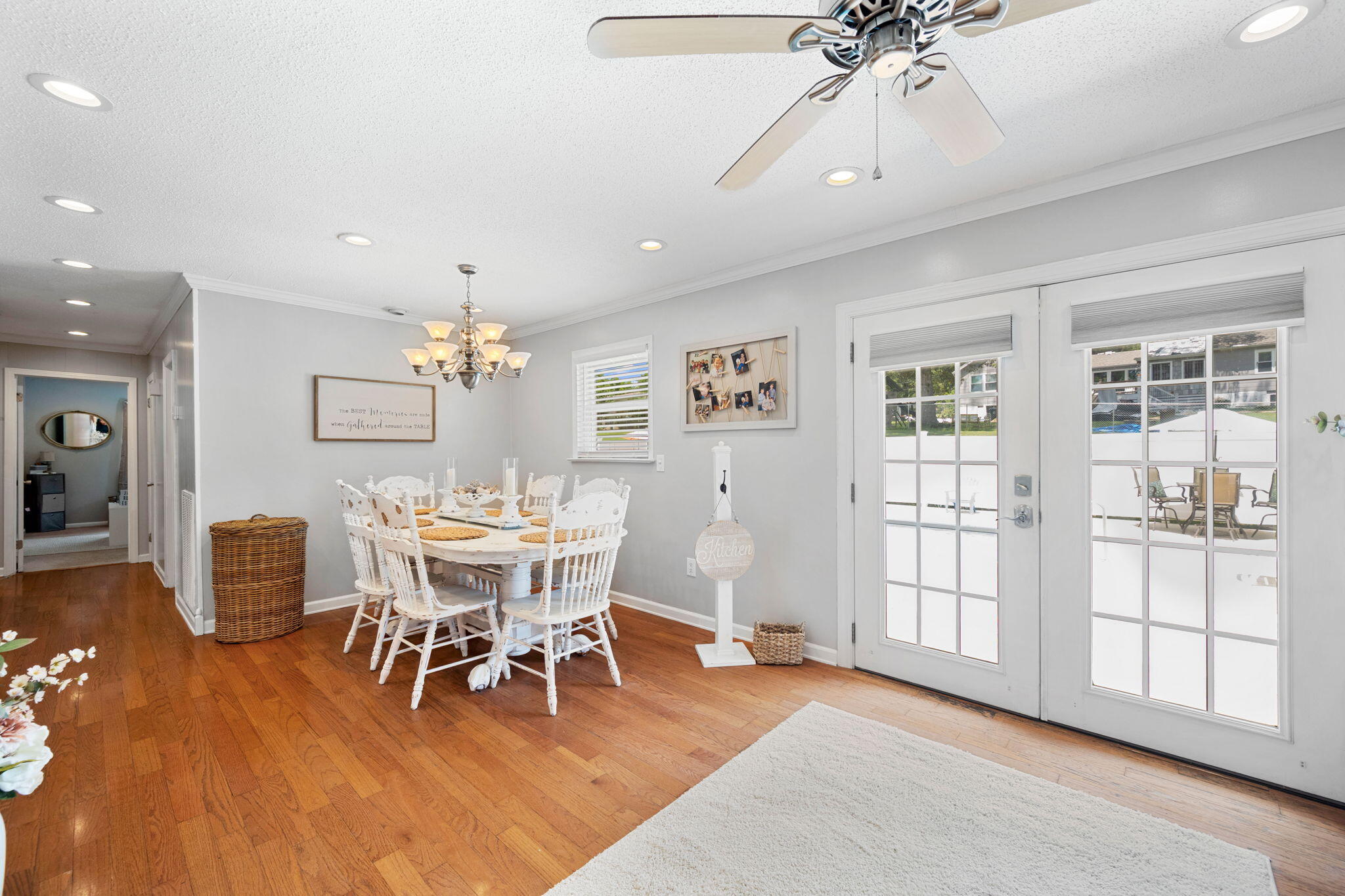 301 Clebourne Avenue