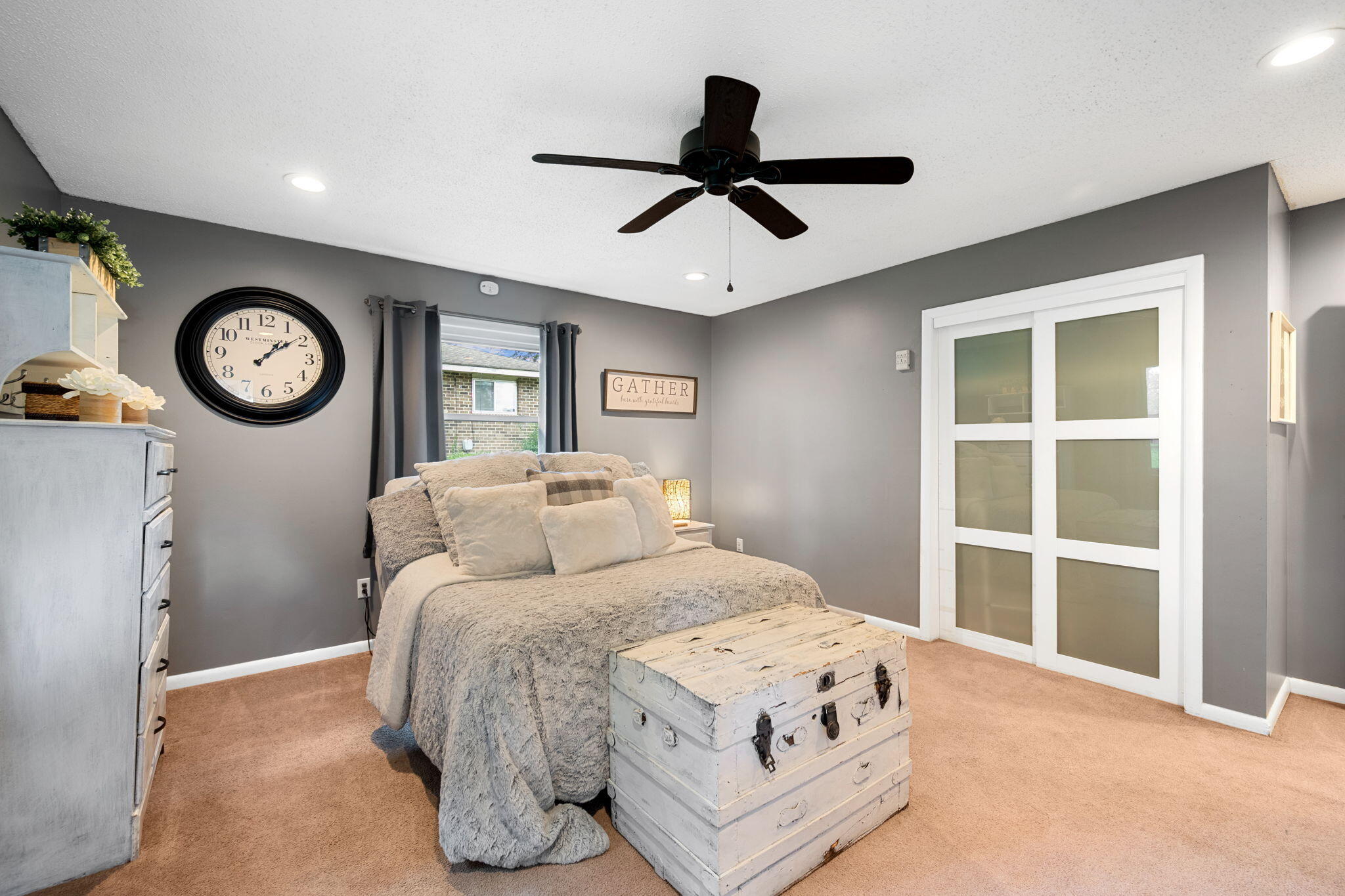 301 Clebourne Avenue