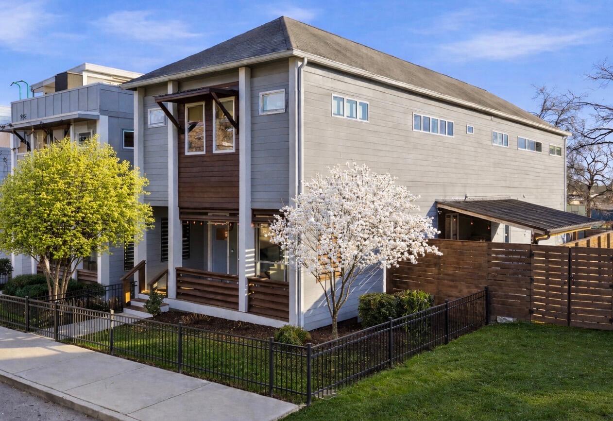 40 Peak Street