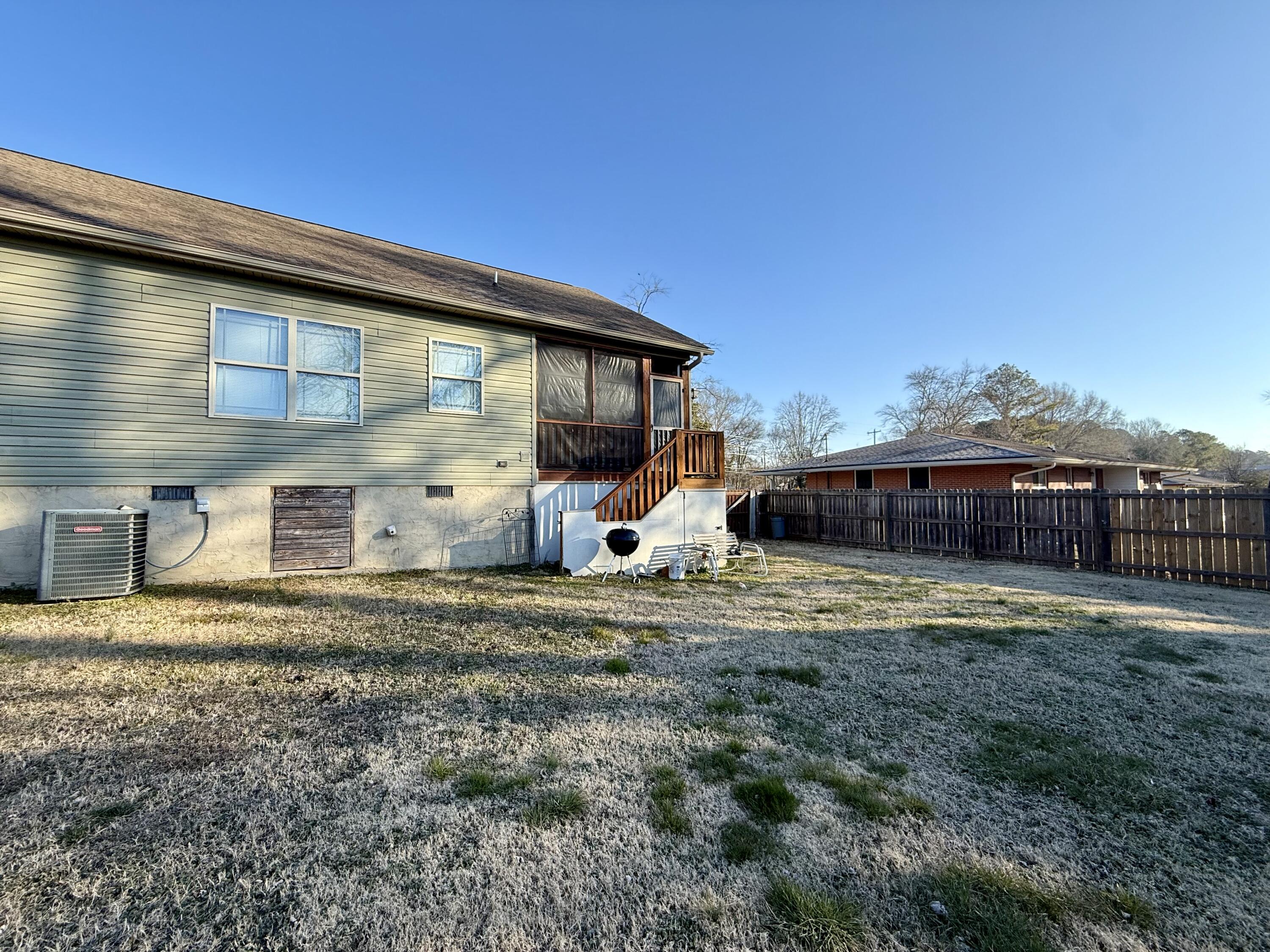 1136 W State Line Road