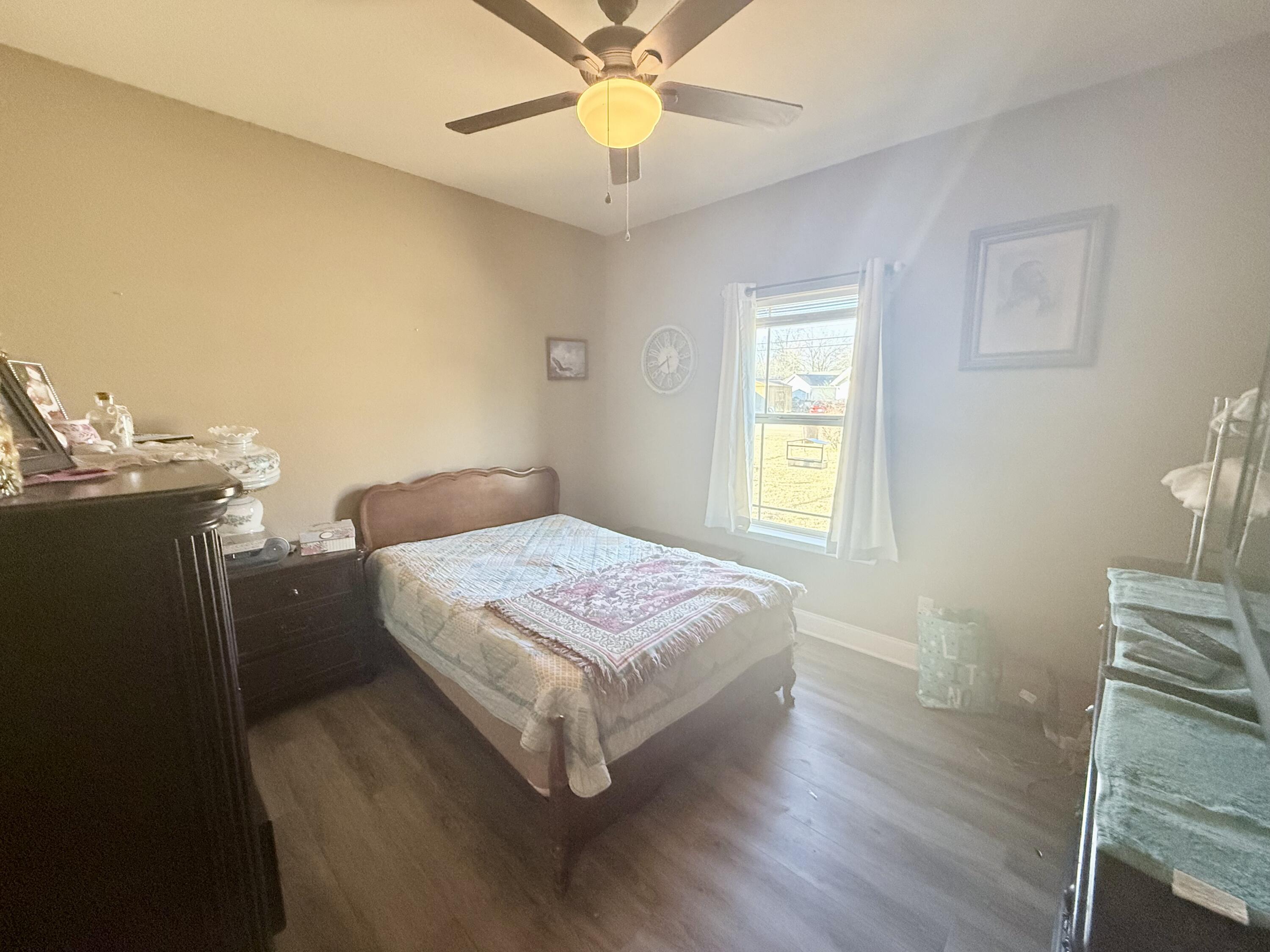 1136 W State Line Road