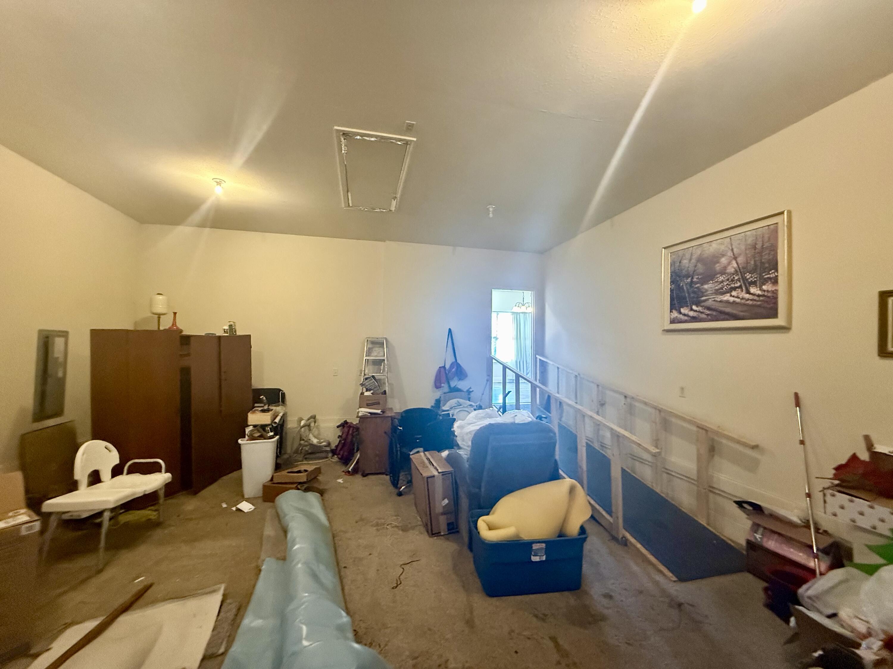 1136 W State Line Road