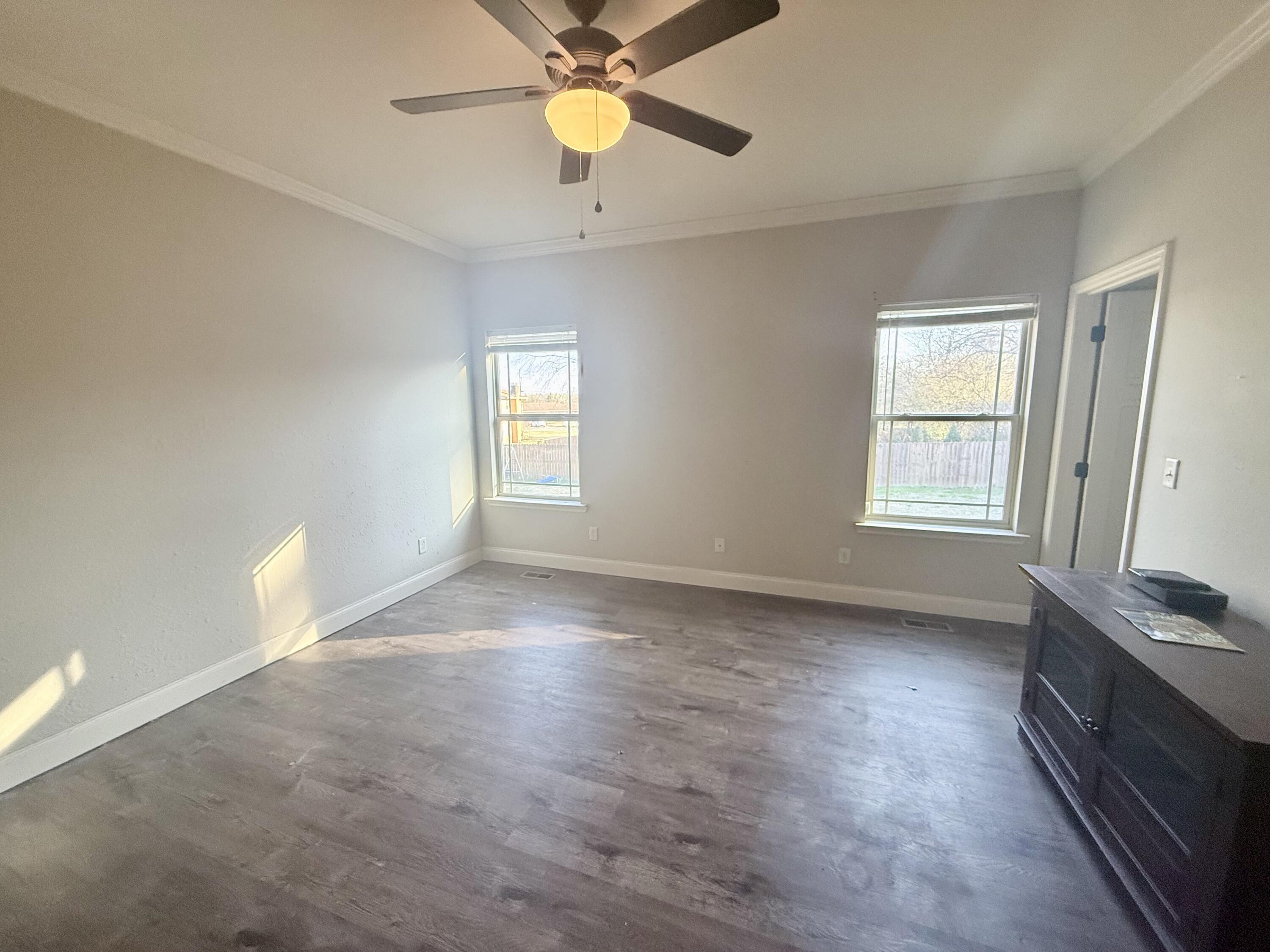 1136 W State Line Road