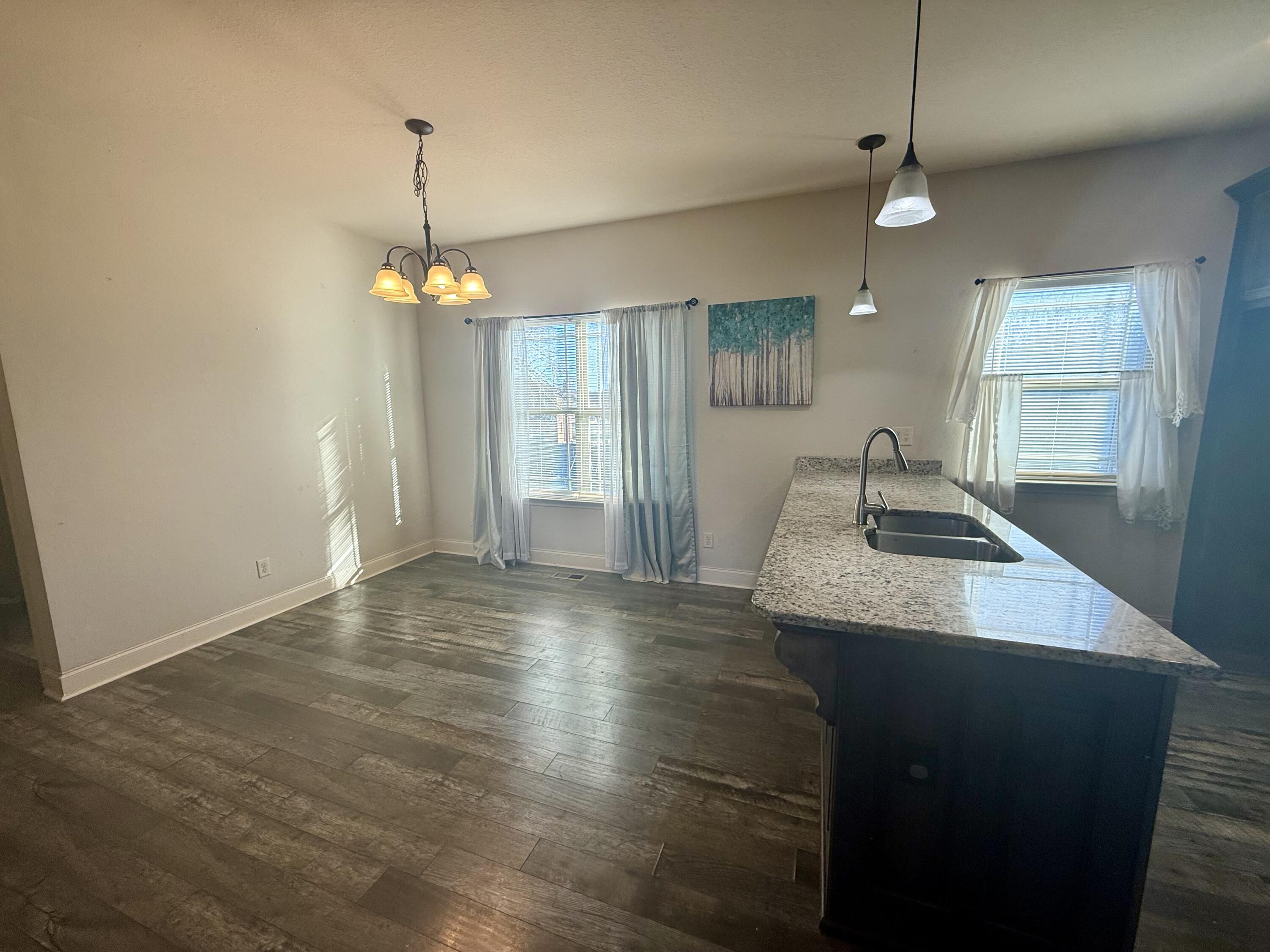 1136 W State Line Road