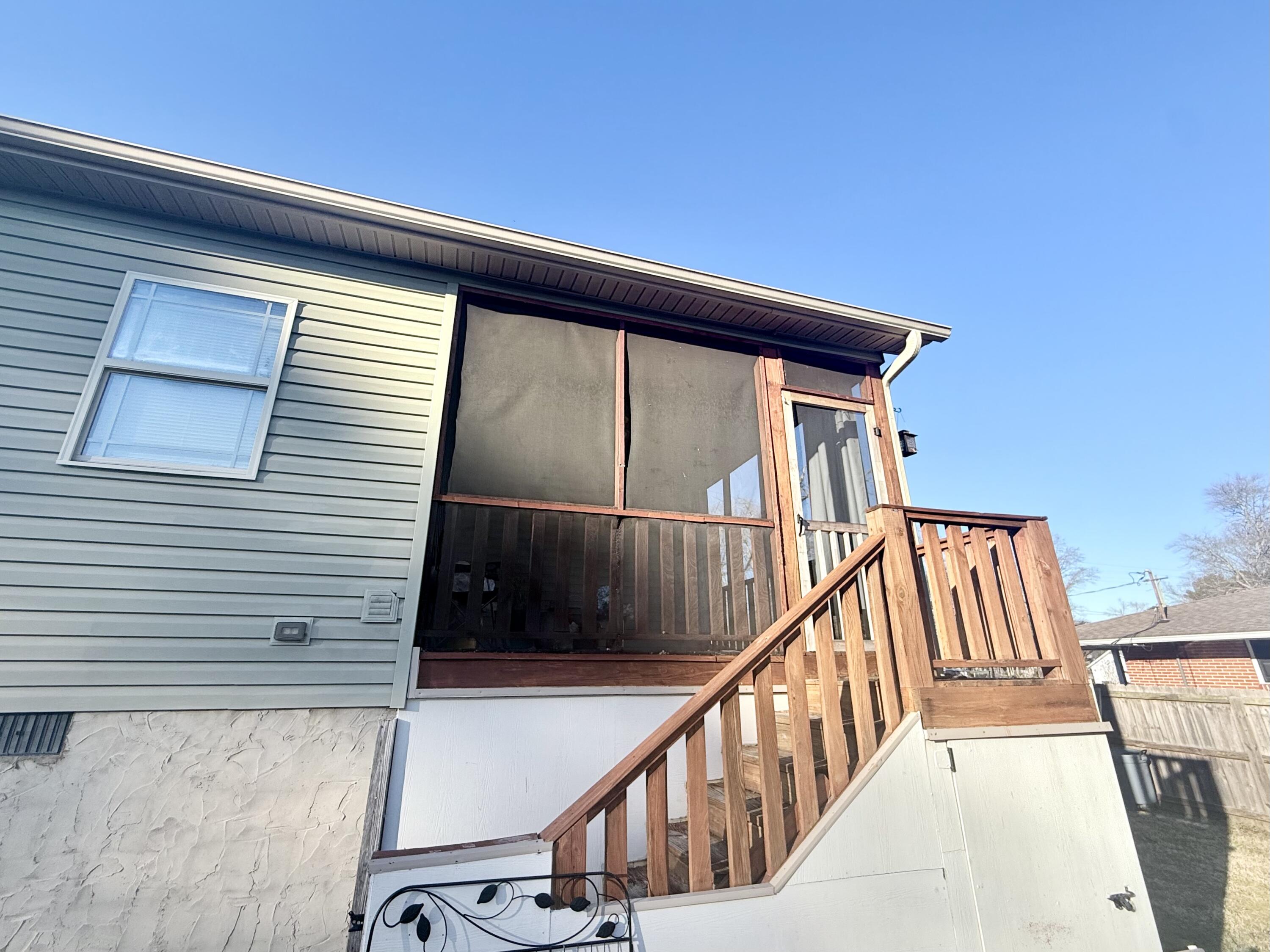 1136 W State Line Road