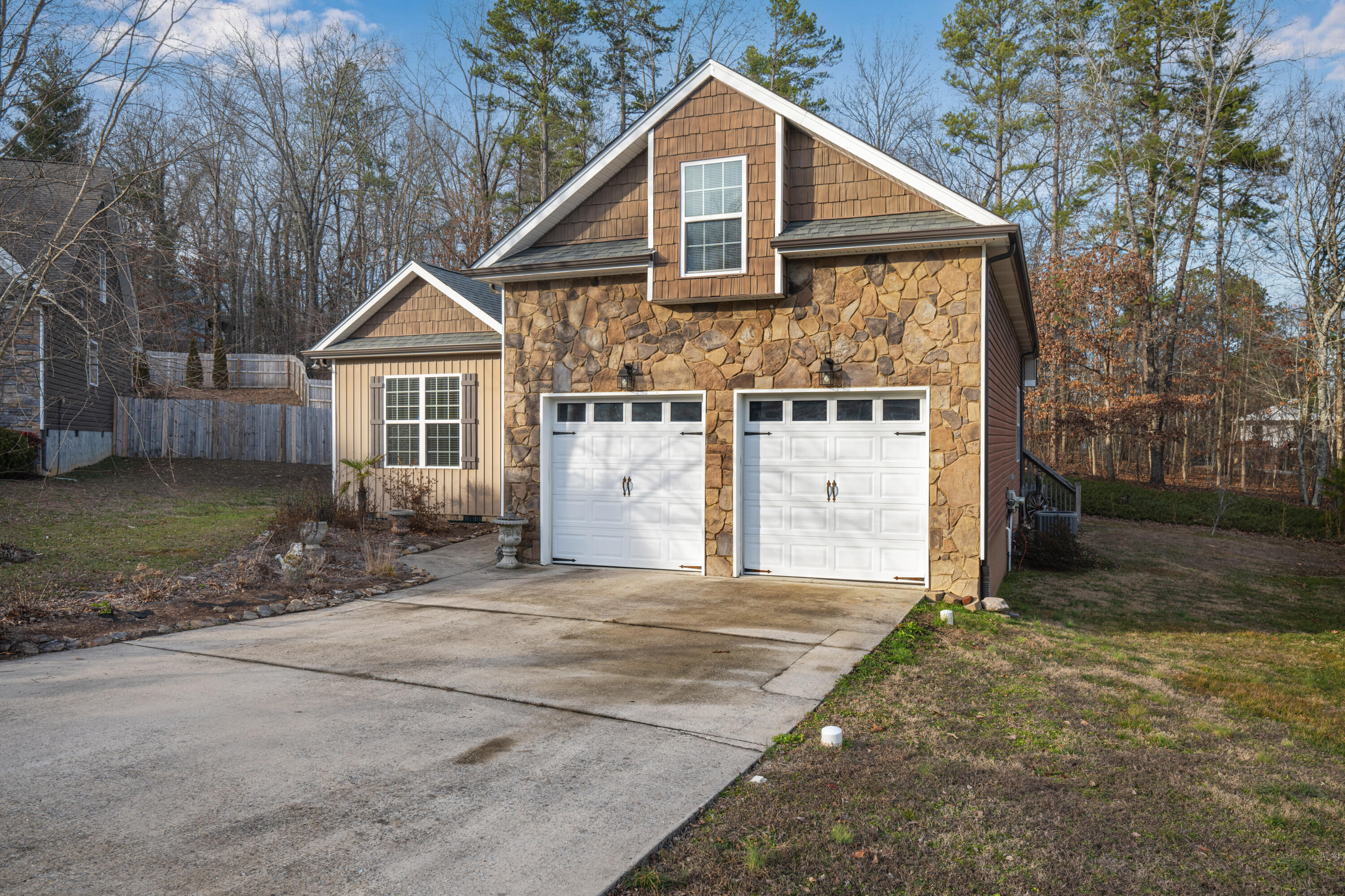 8664 Maple Valley Drive