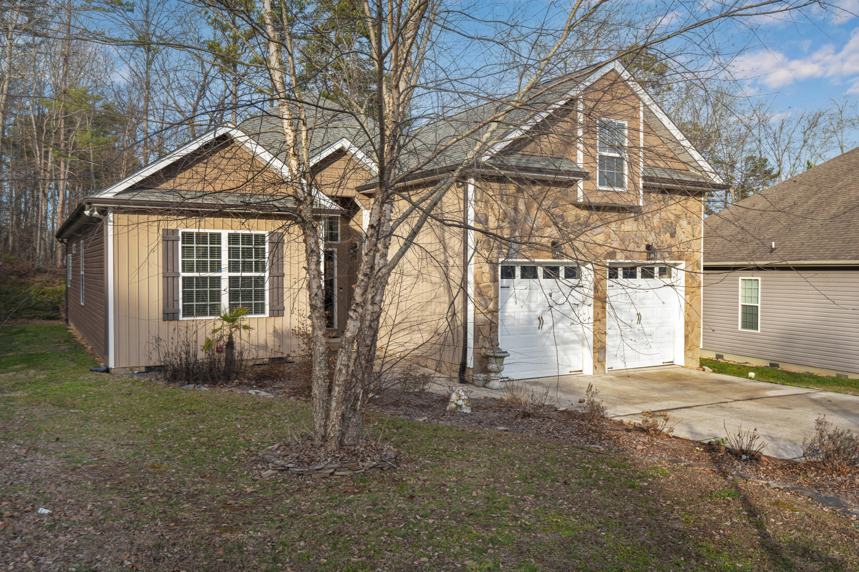 8664 Maple Valley Drive