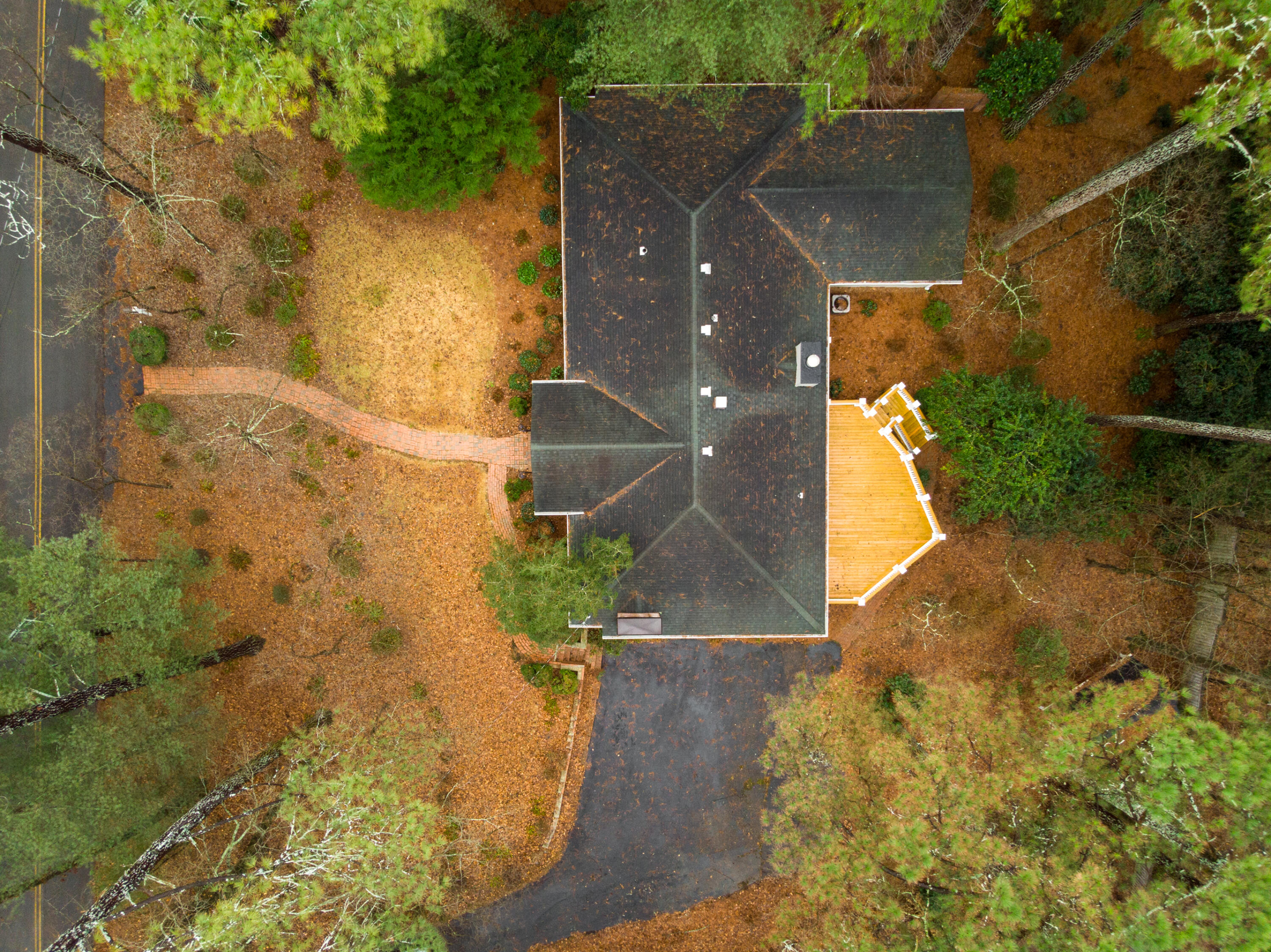 302 Brookwood Lane, LaFayette