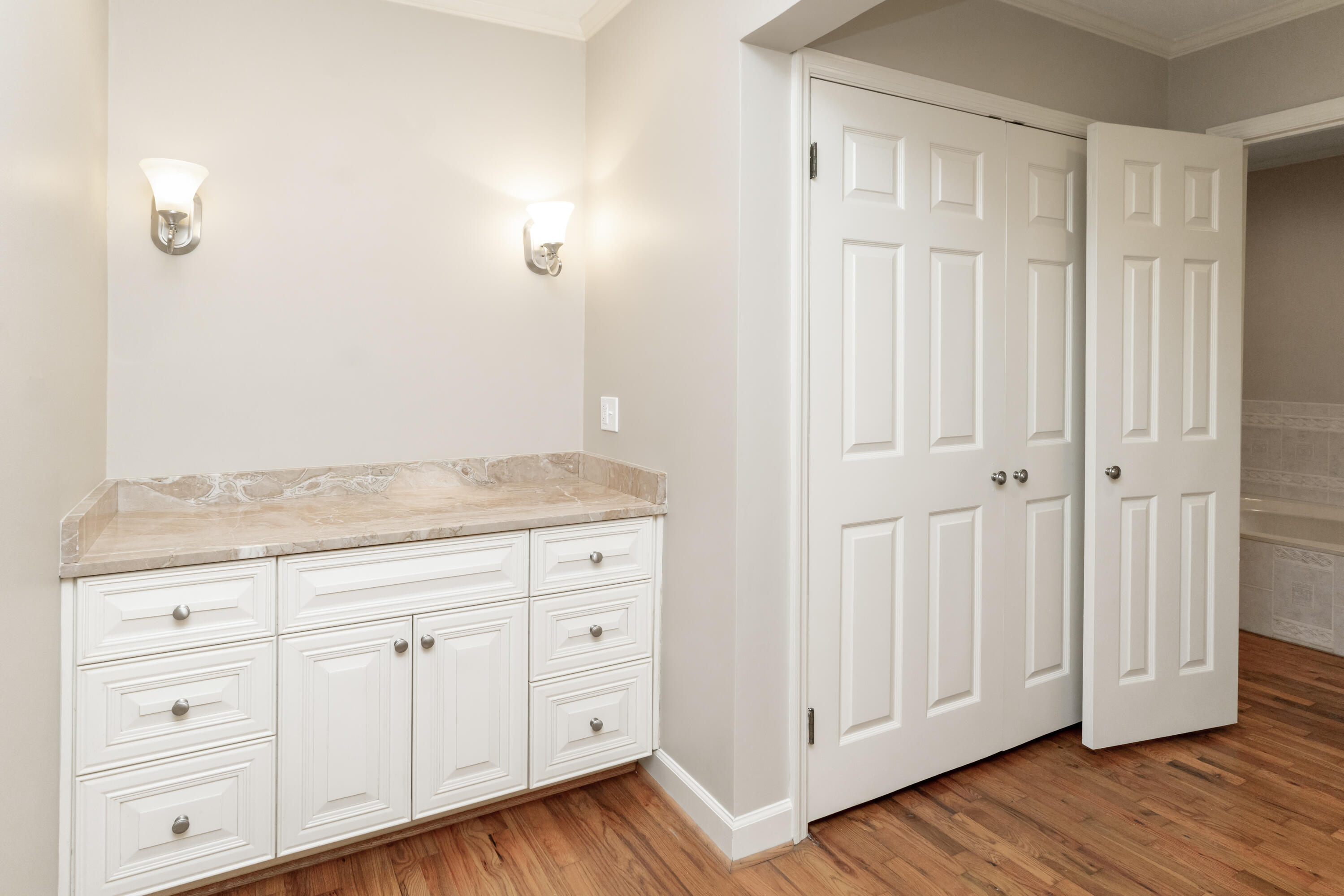 302 Brookwood Lane, LaFayette