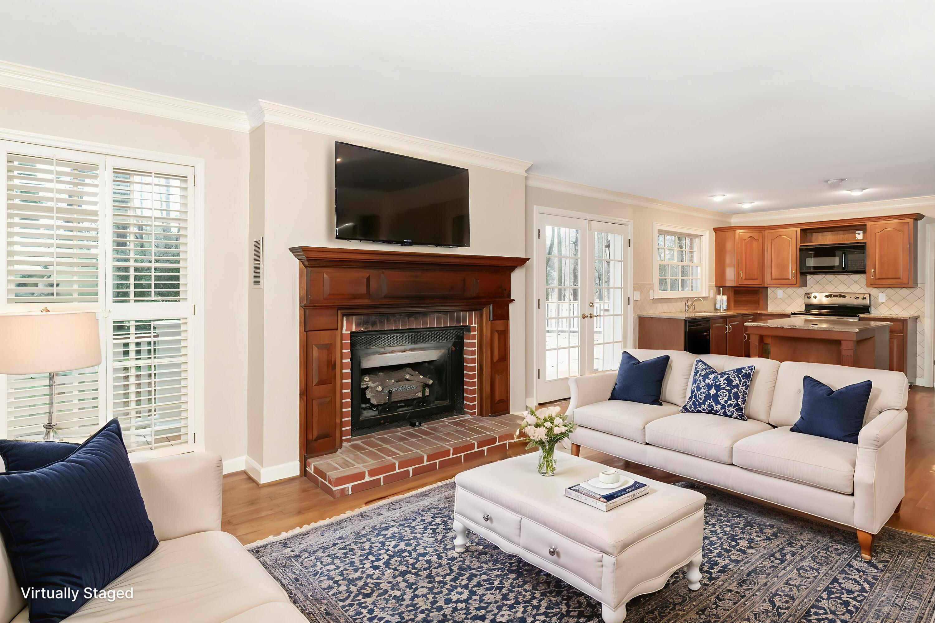 302 Brookwood Lane, LaFayette