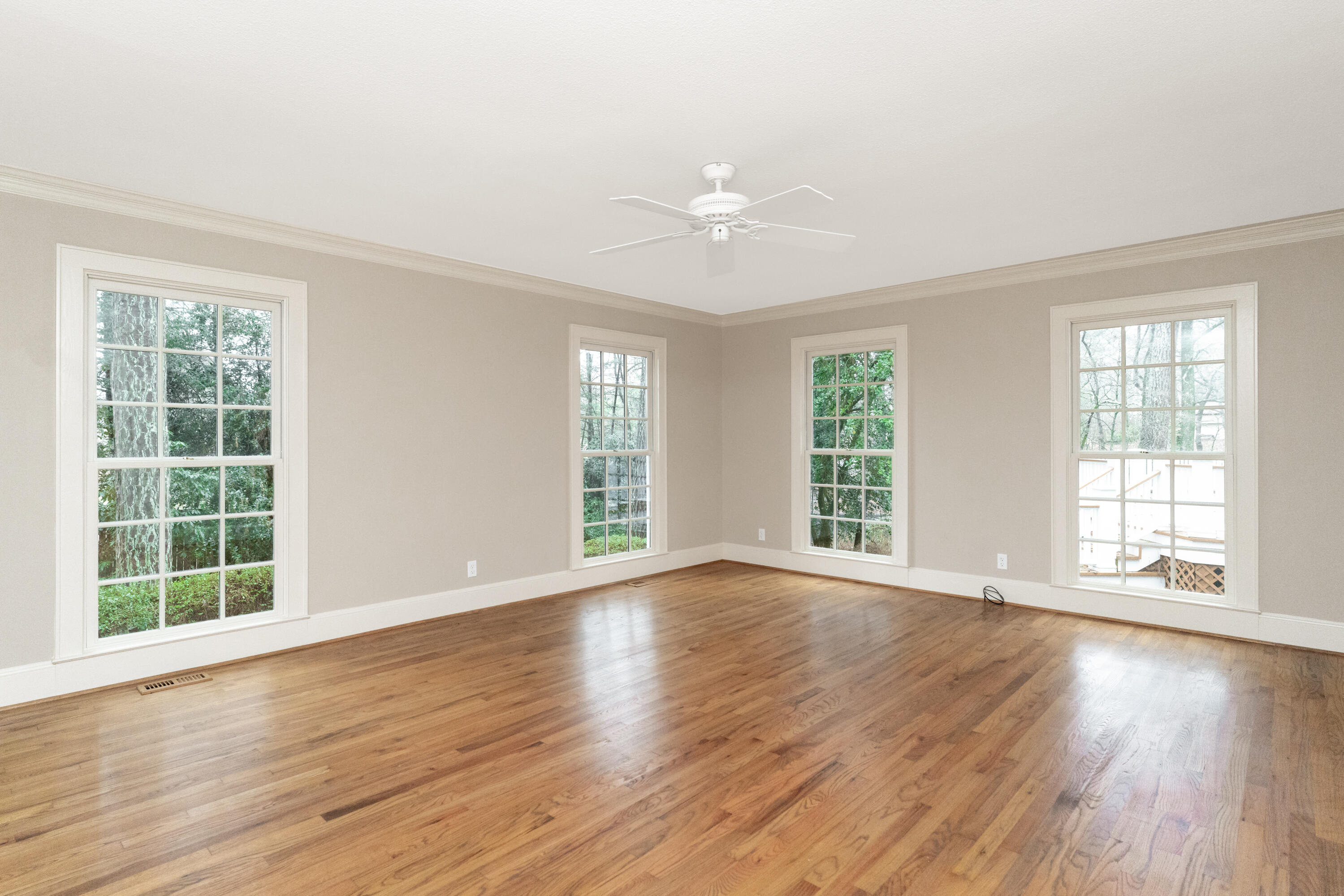 302 Brookwood Lane, LaFayette