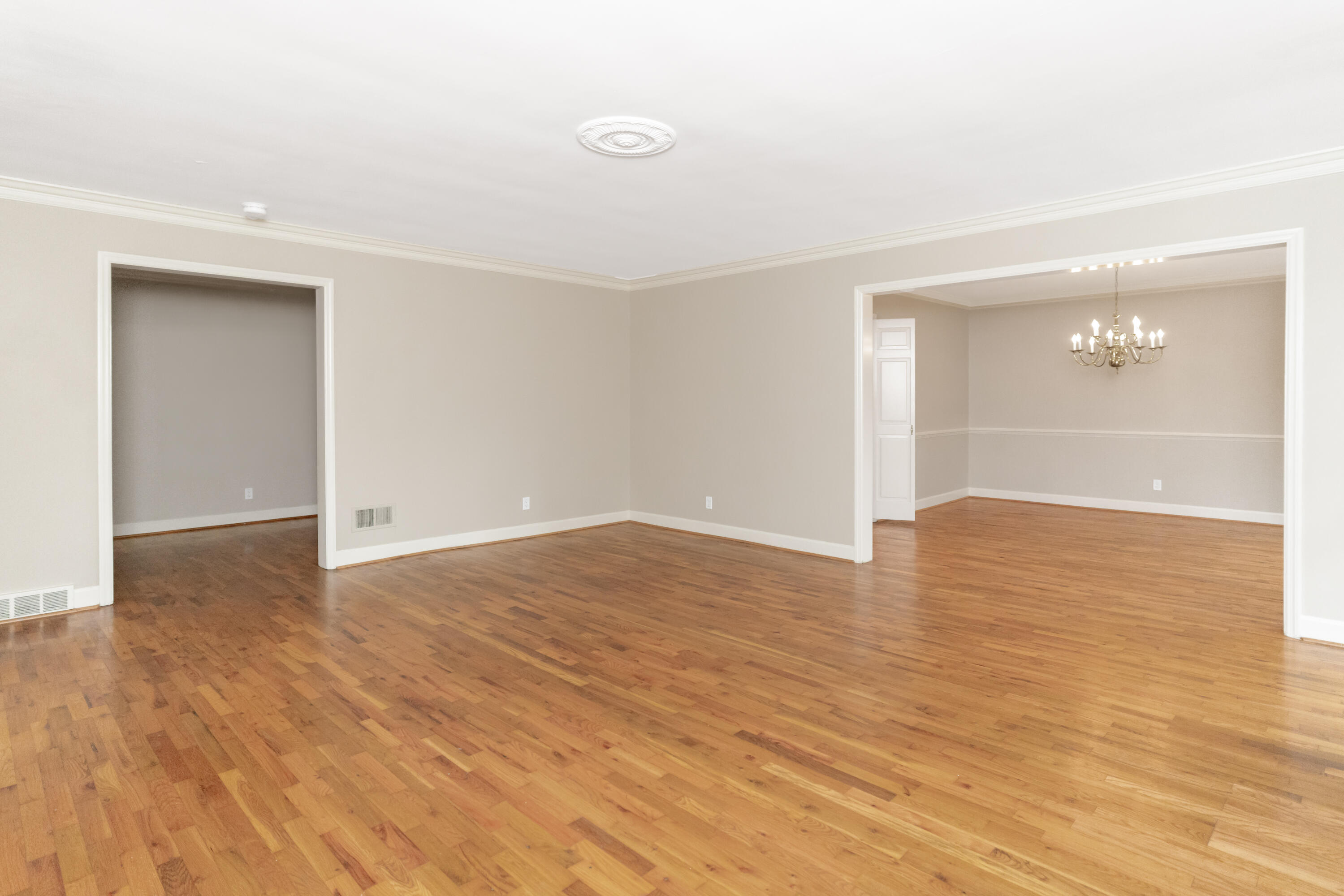 302 Brookwood Lane, LaFayette