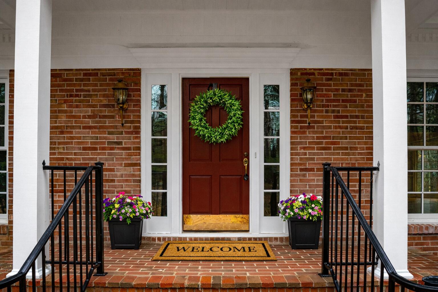 302 Brookwood Lane, LaFayette