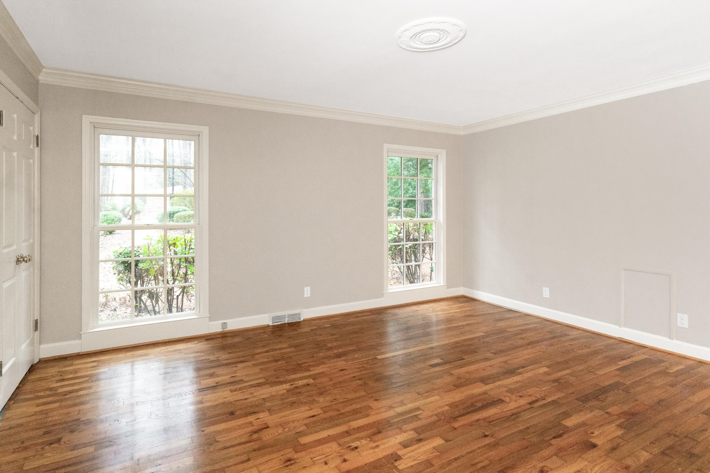 302 Brookwood Lane, LaFayette