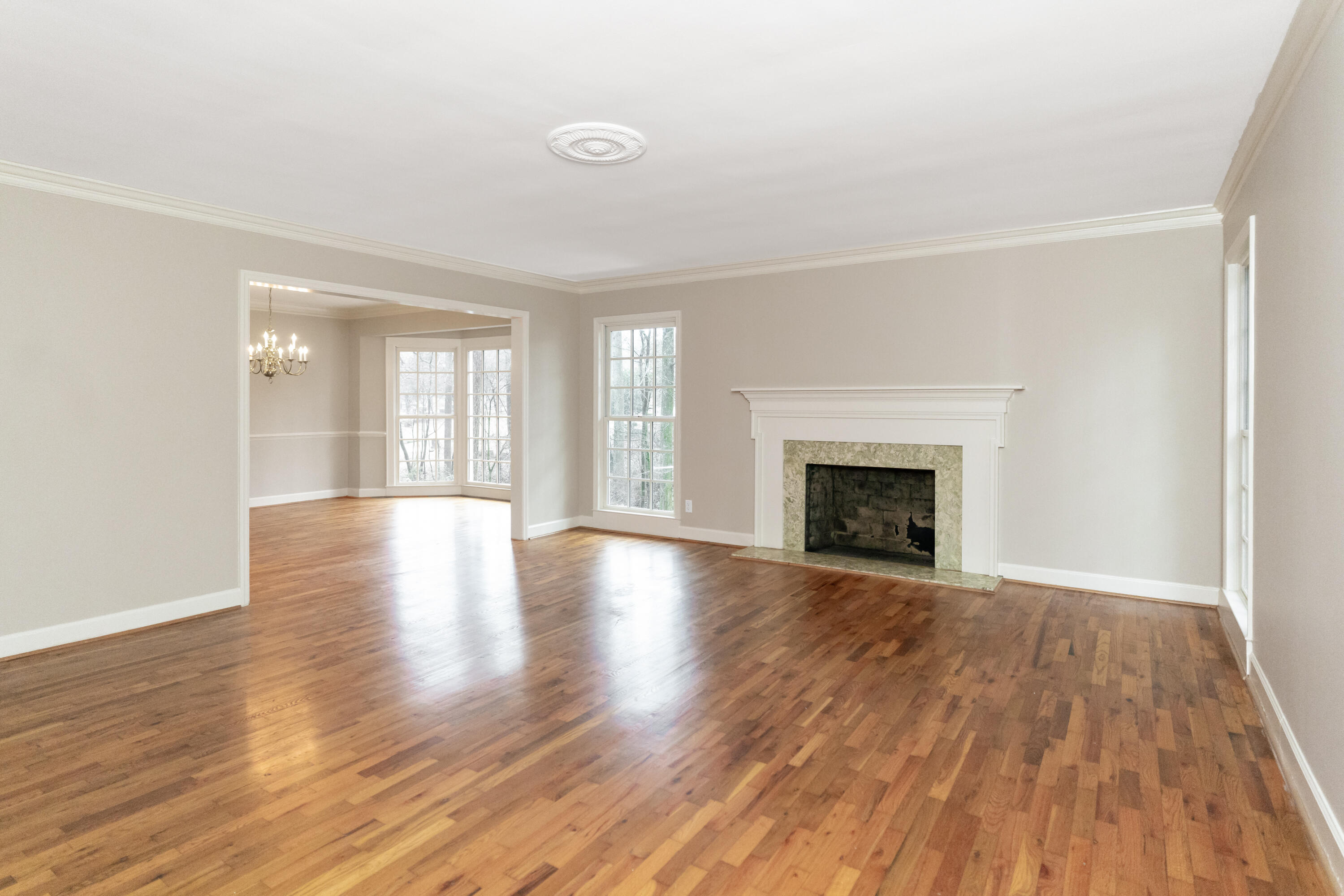 302 Brookwood Lane, LaFayette