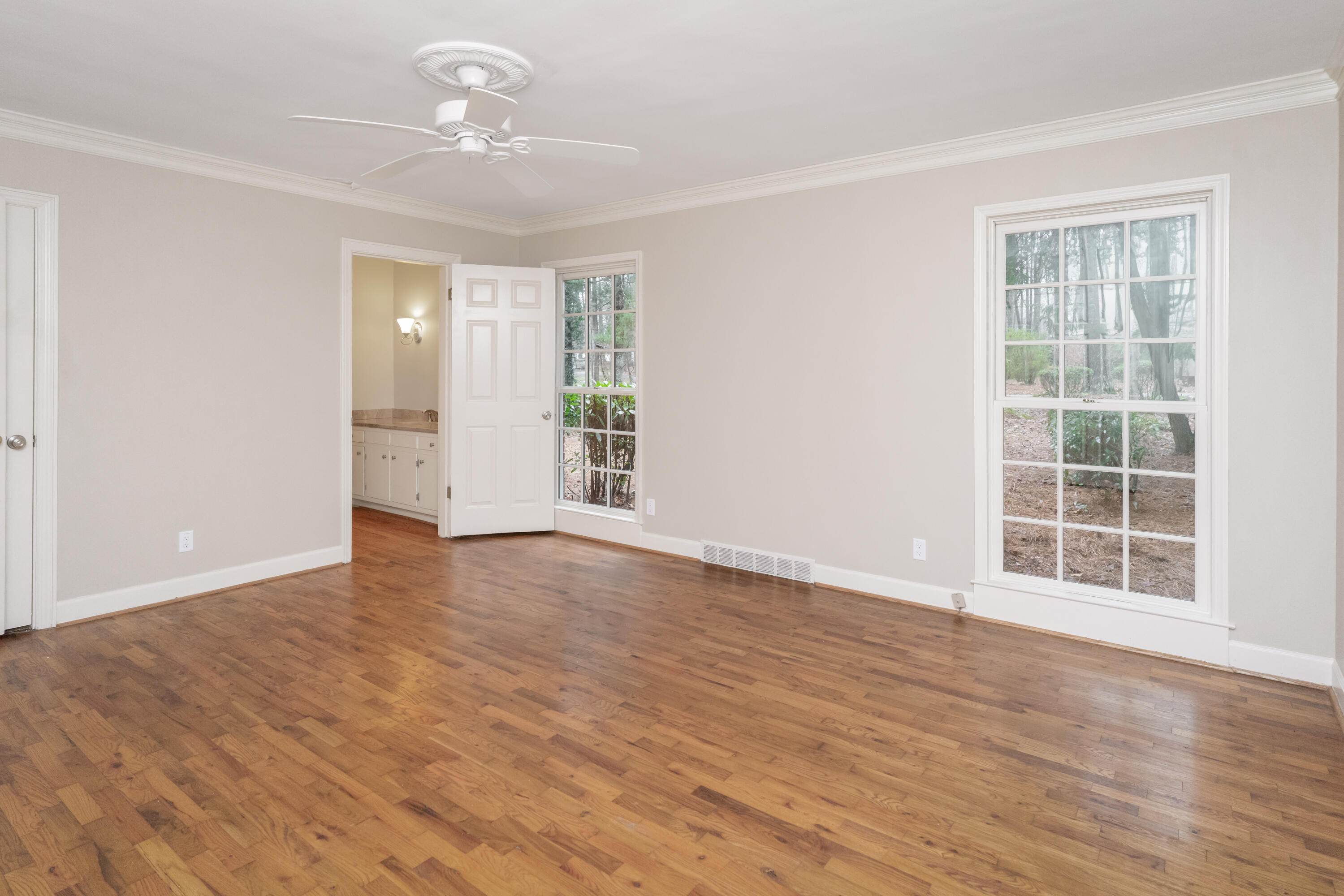 302 Brookwood Lane, LaFayette