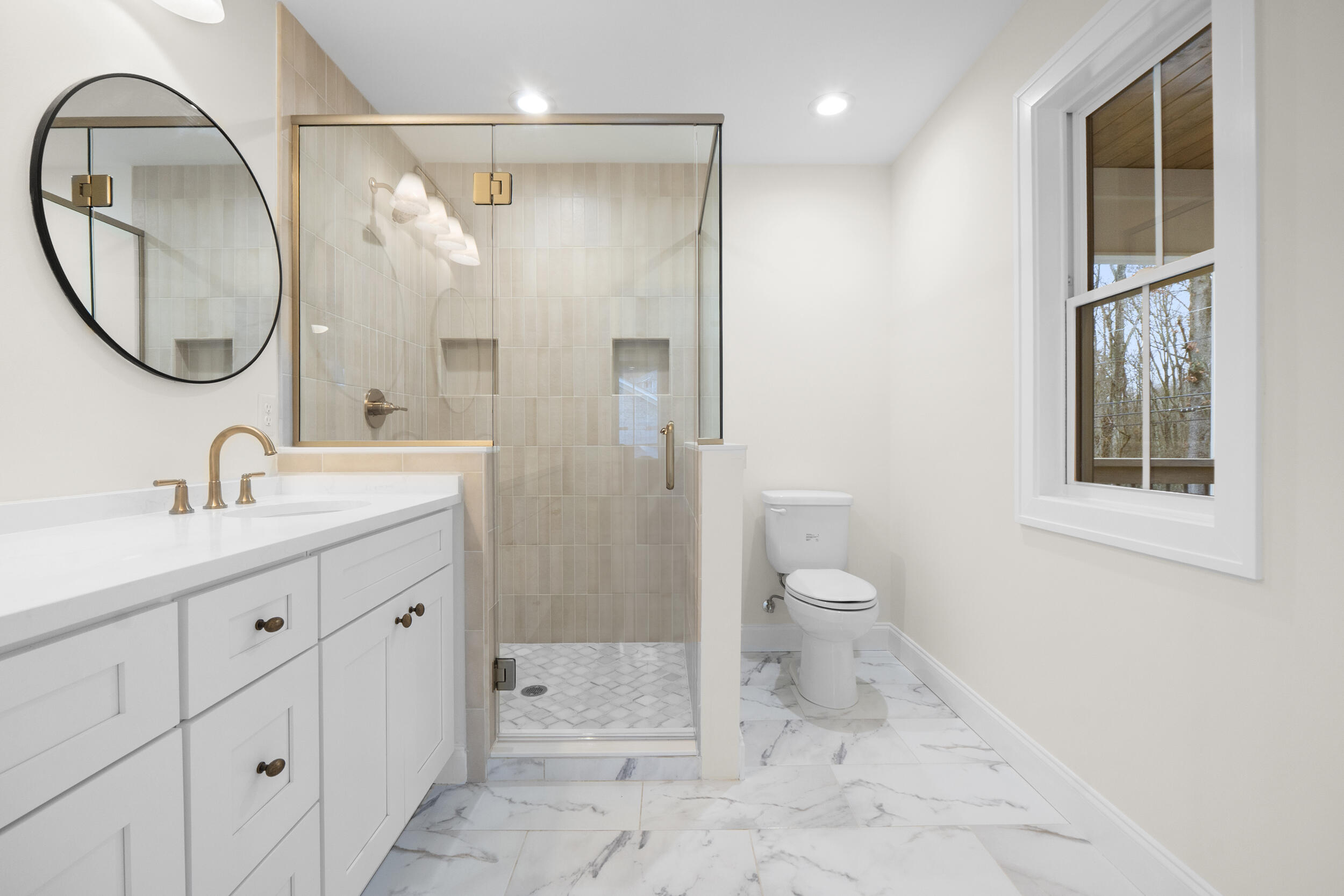 6028 Ridgeview Circle