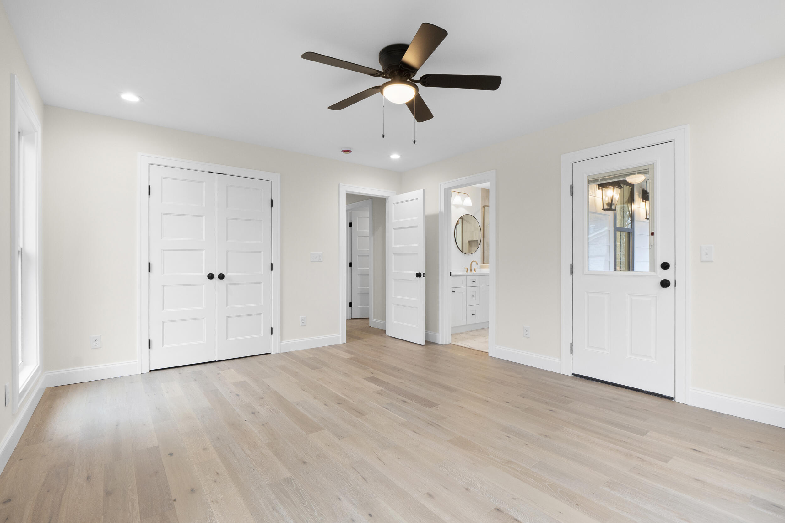 6028 Ridgeview Circle