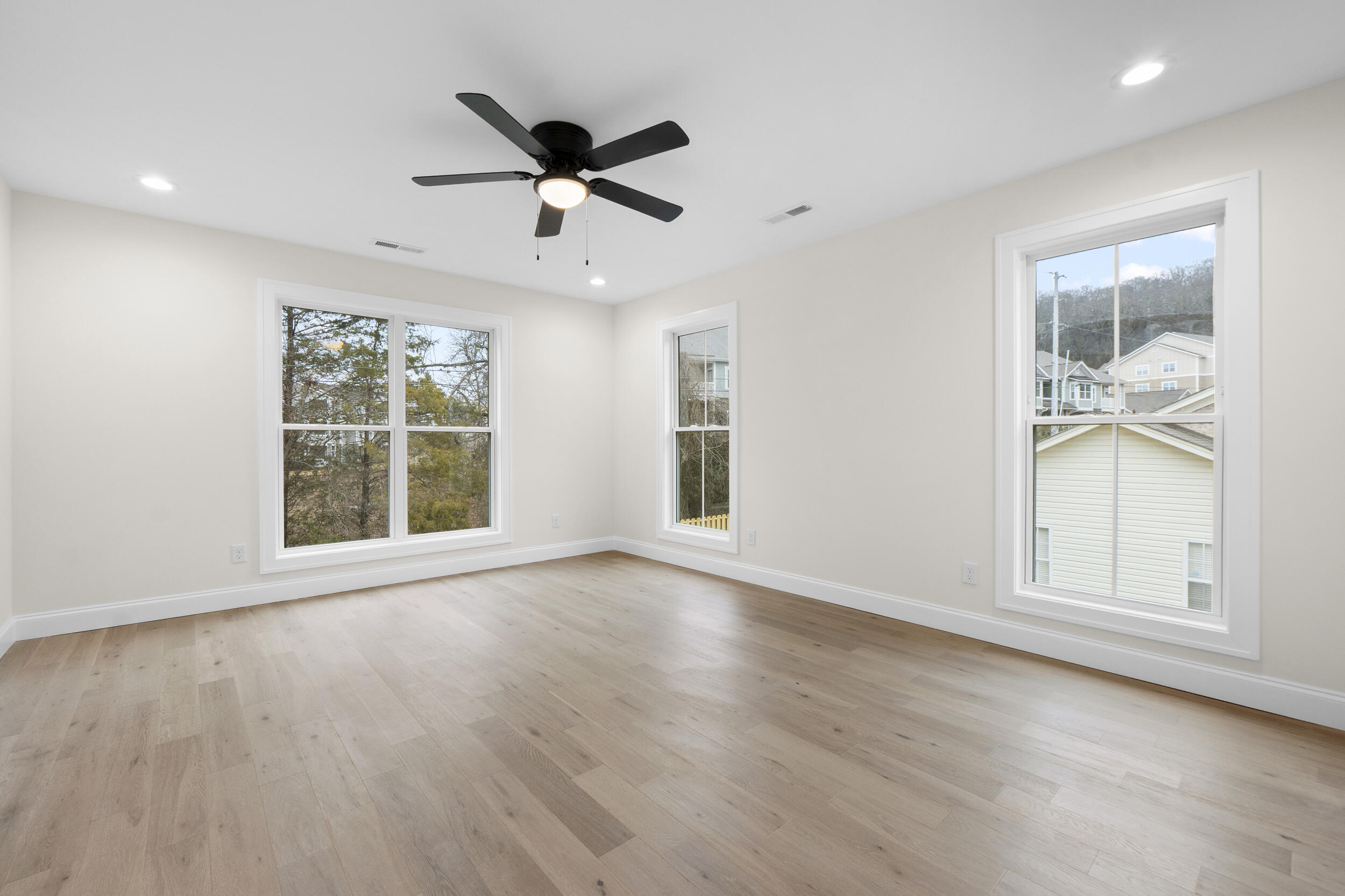 6028 Ridgeview Circle