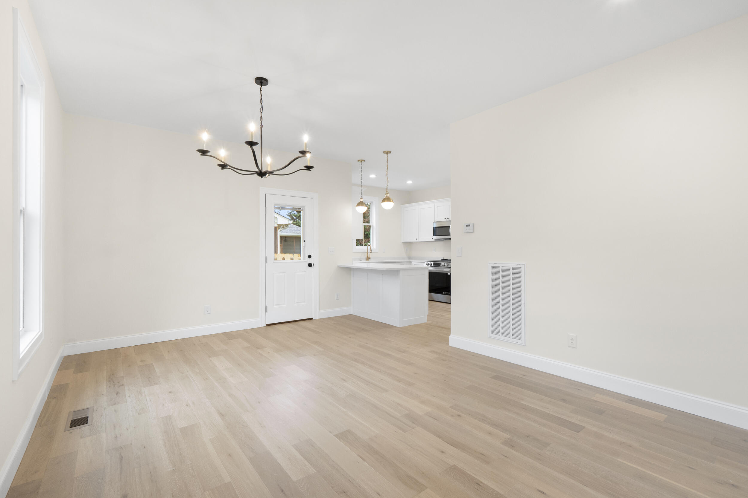 6028 Ridgeview Circle