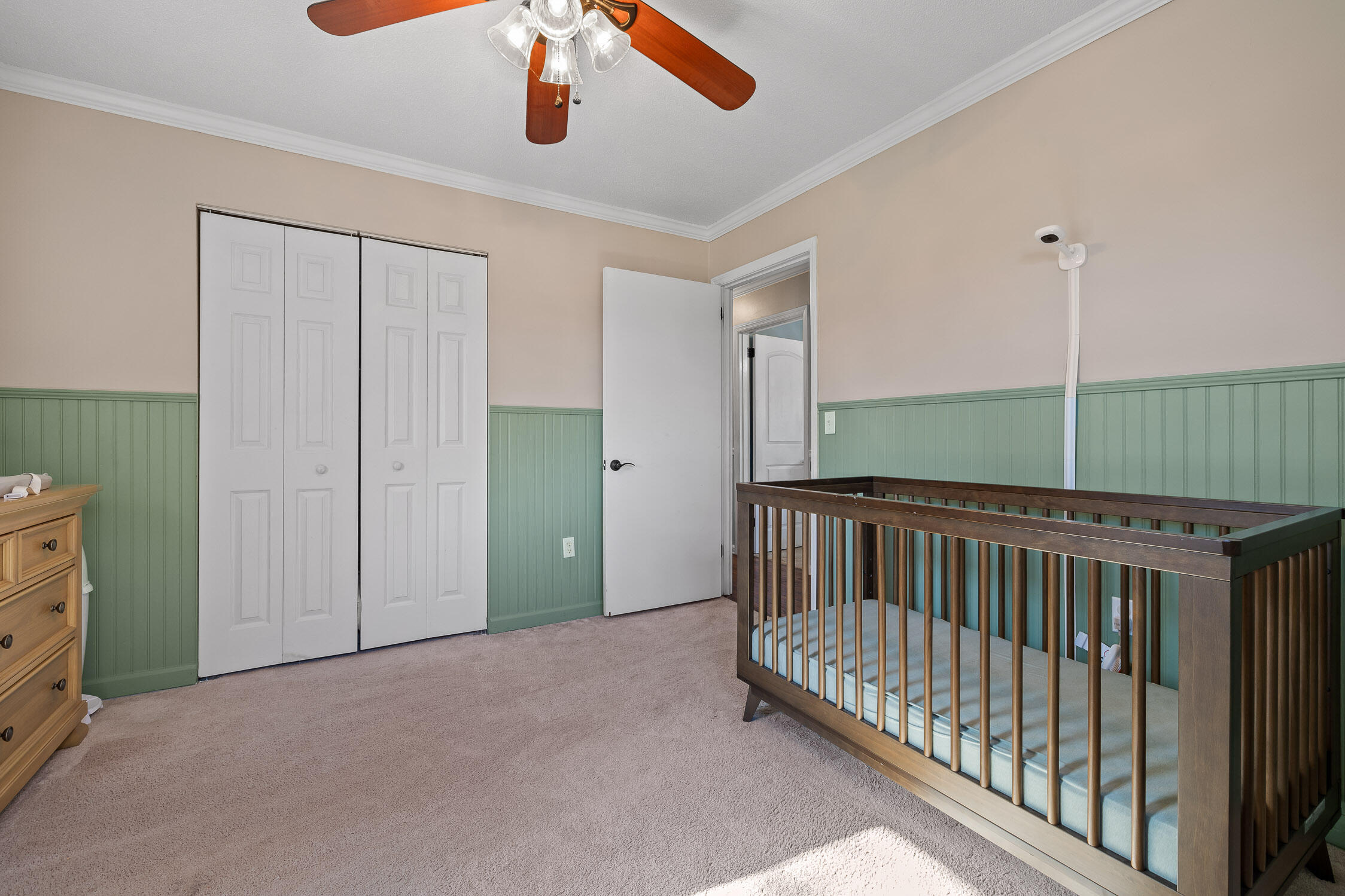 5917 Hillcrest Drive