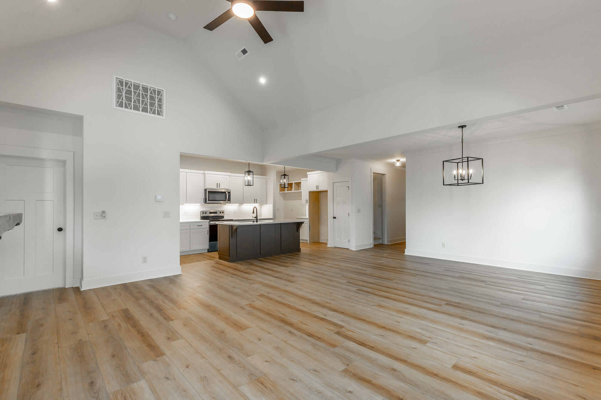 465 Willow Grove Court