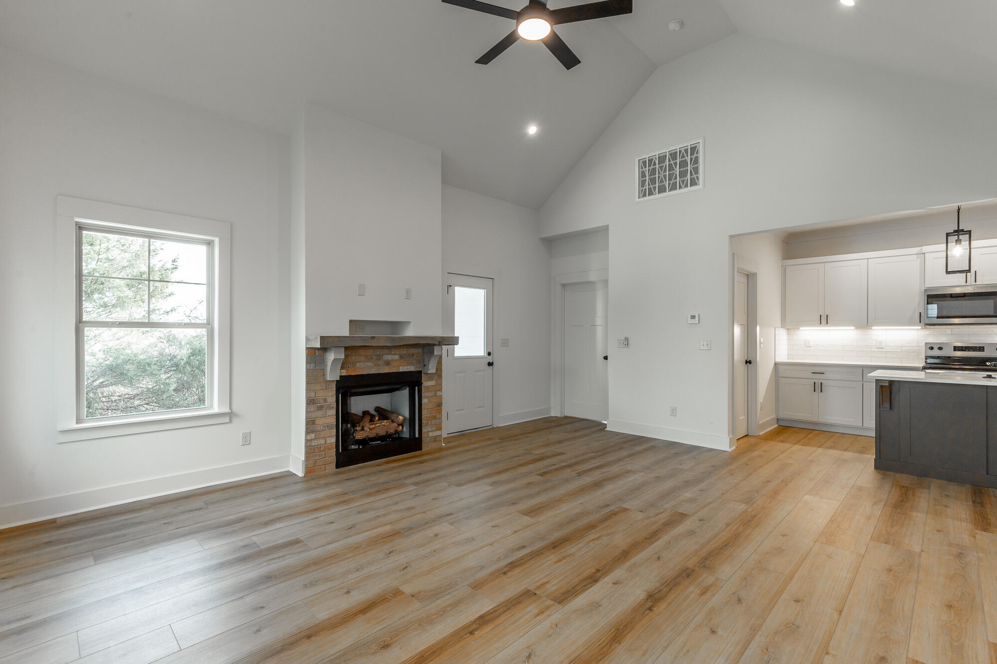 465 Willow Grove Court